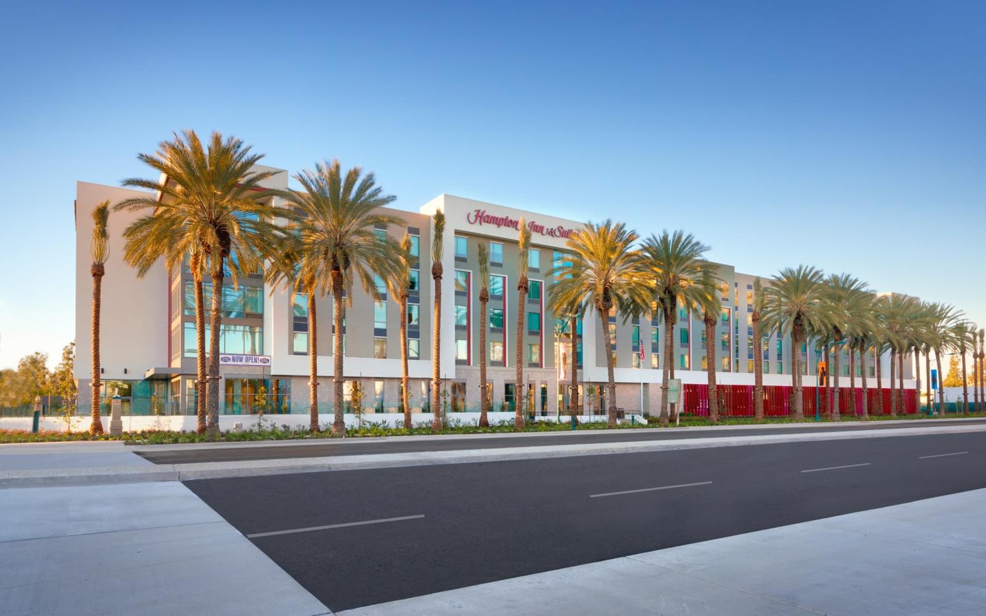 Hampton Inn & Suites Anaheim Resort Convention Center gallery photo in Anaheim, CA — image 53
