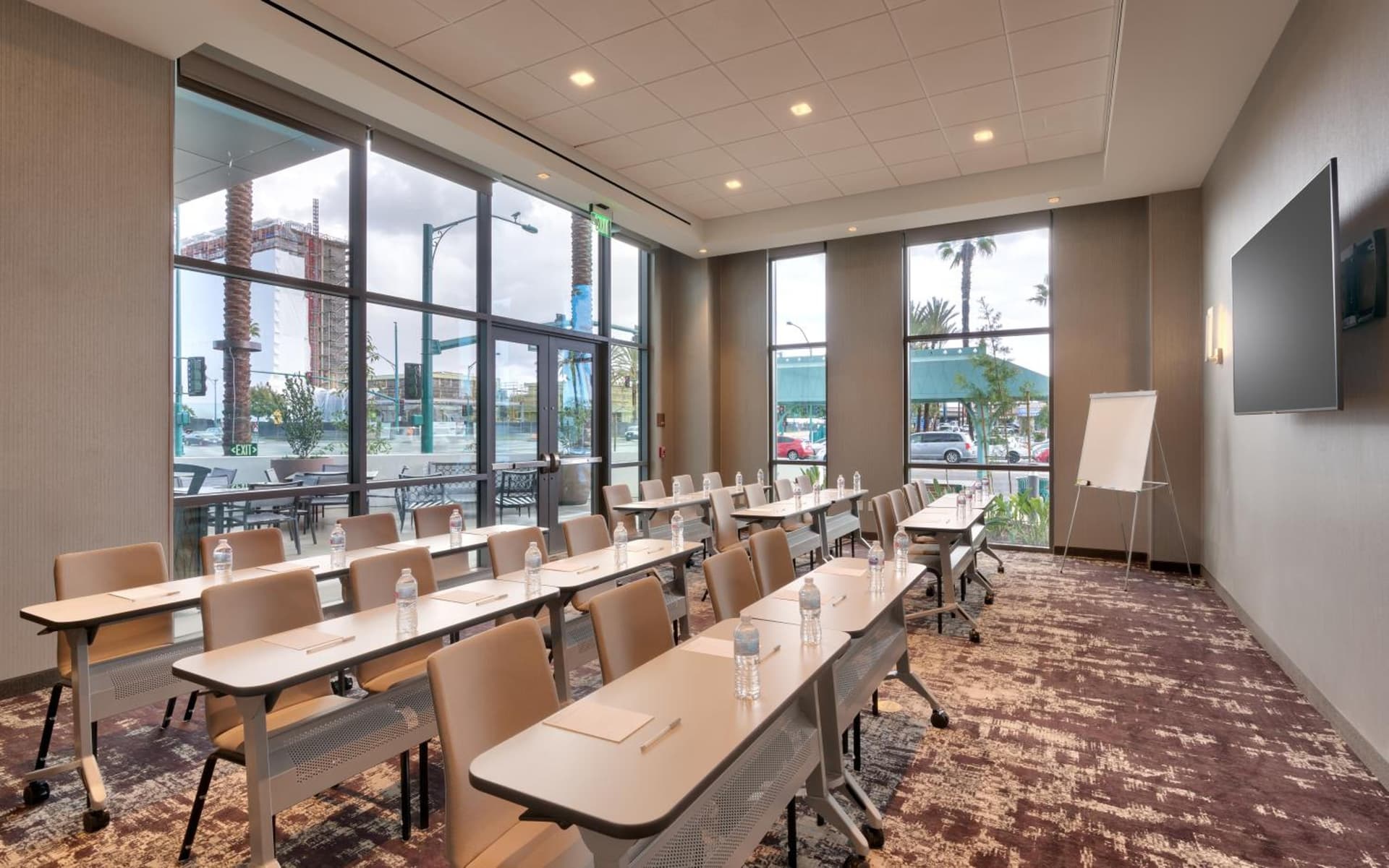 Hampton Inn & Suites Anaheim Resort Convention Center gallery photo in Anaheim, CA — image 48