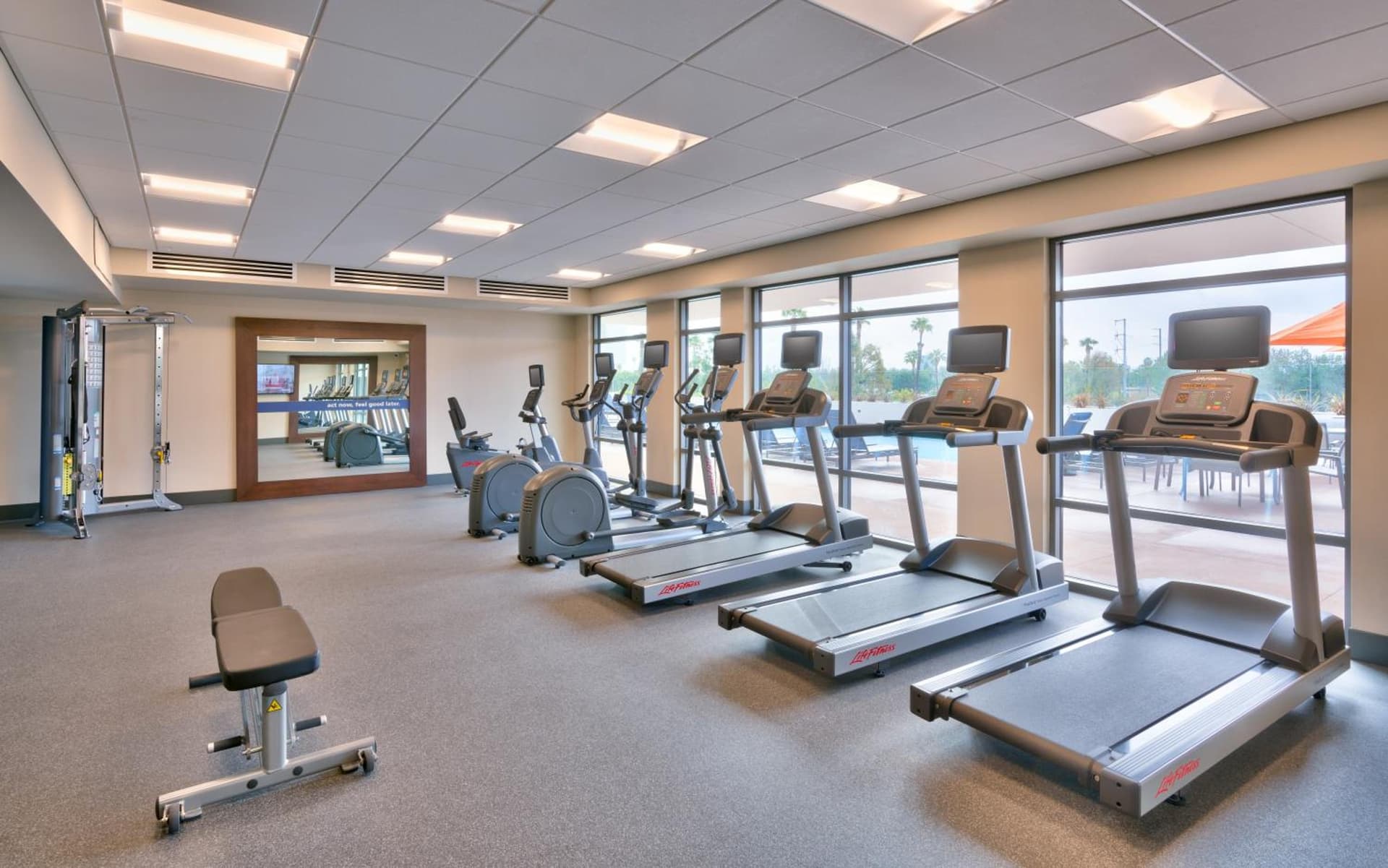Hampton Inn & Suites Anaheim Resort Convention Center gallery photo in Anaheim, CA — image 68