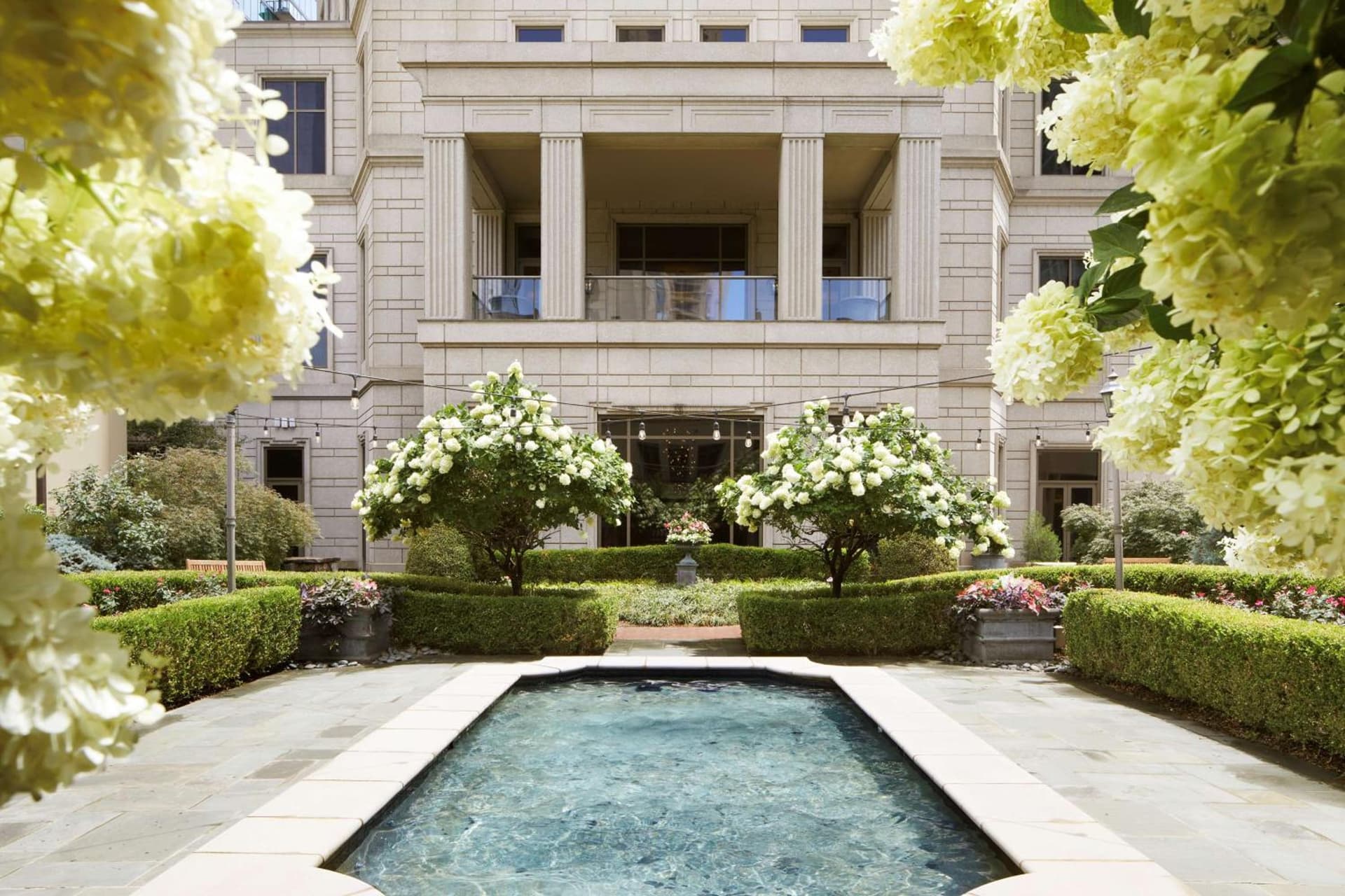 Waldorf Astoria Atlanta Buckhead interior in Atlanta, GA — gallery photo 2