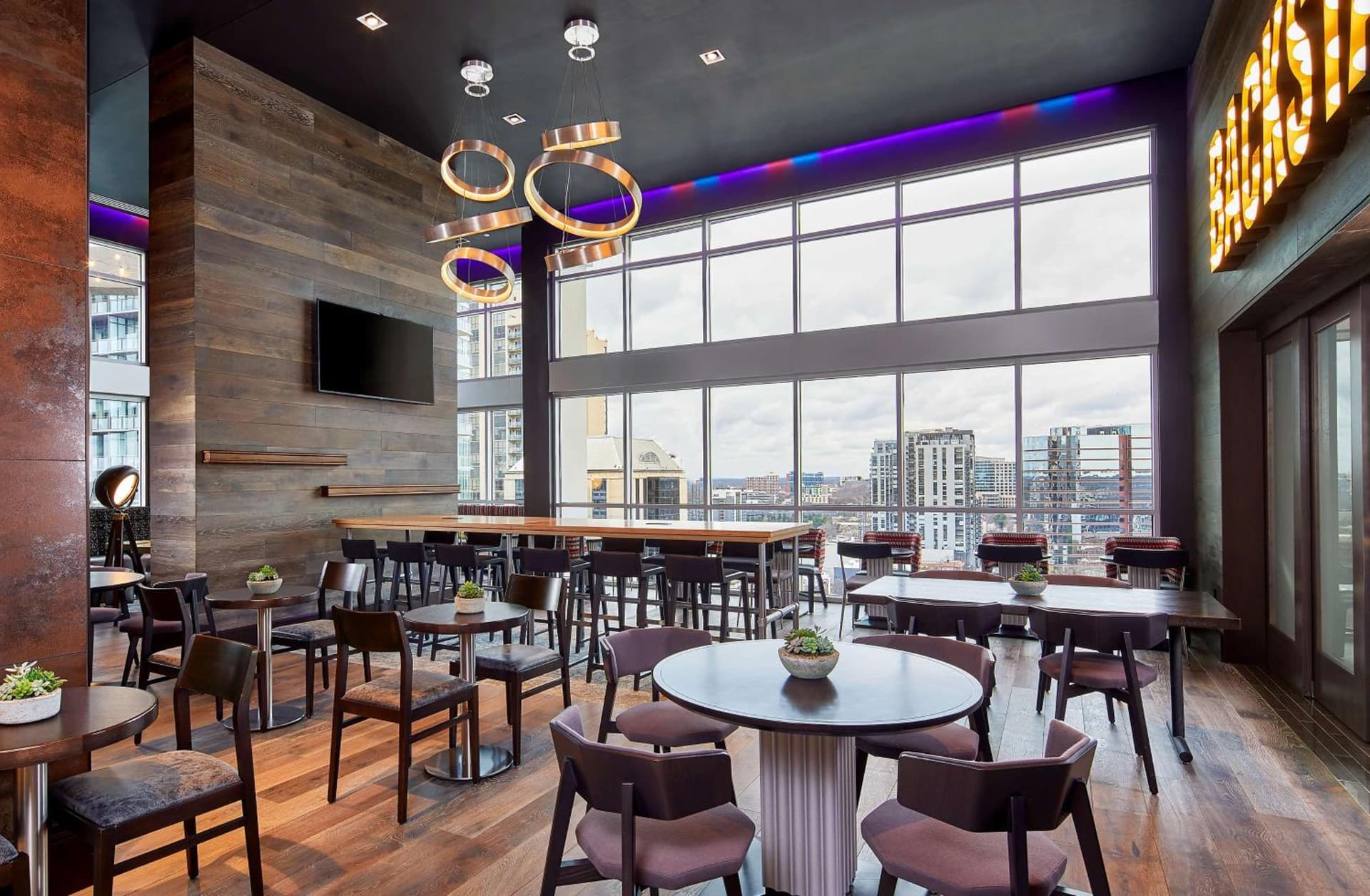 Hampton Inn & Suites Atlanta-Midtown, Ga gallery photo in Atlanta, GA — image 9