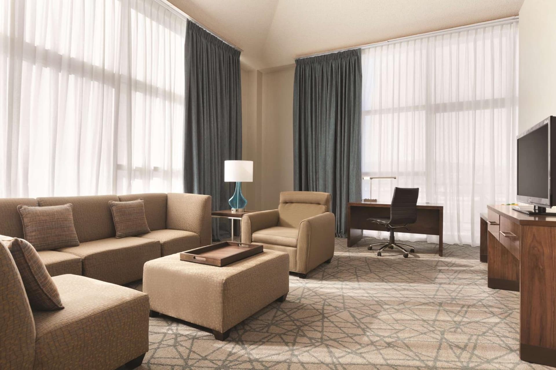 Embassy Suites by Hilton Brea - North Orange County gallery photo in Brea, CA — image 24