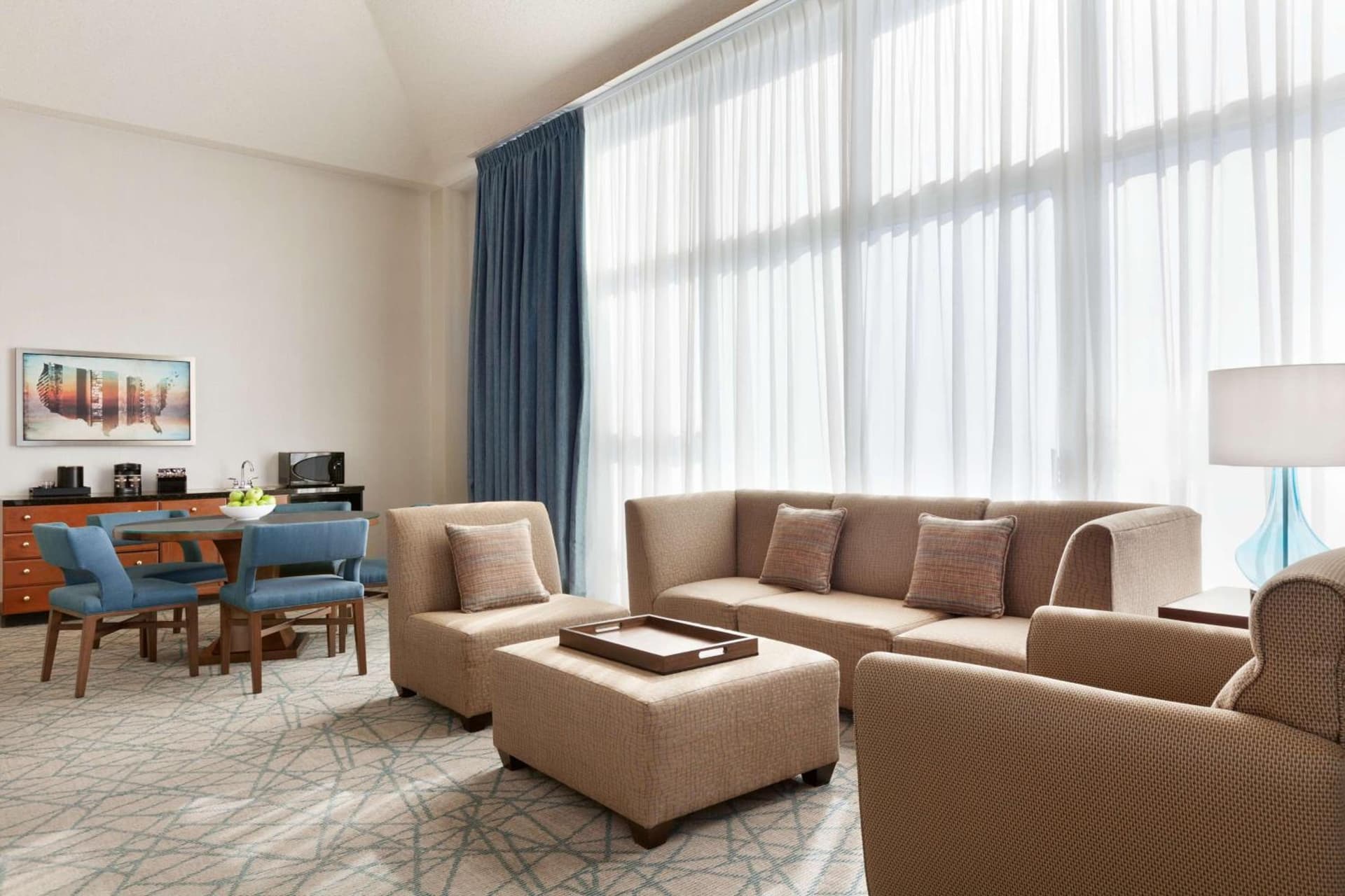 Embassy Suites by Hilton Brea - North Orange County gallery photo in Brea, CA — image 10