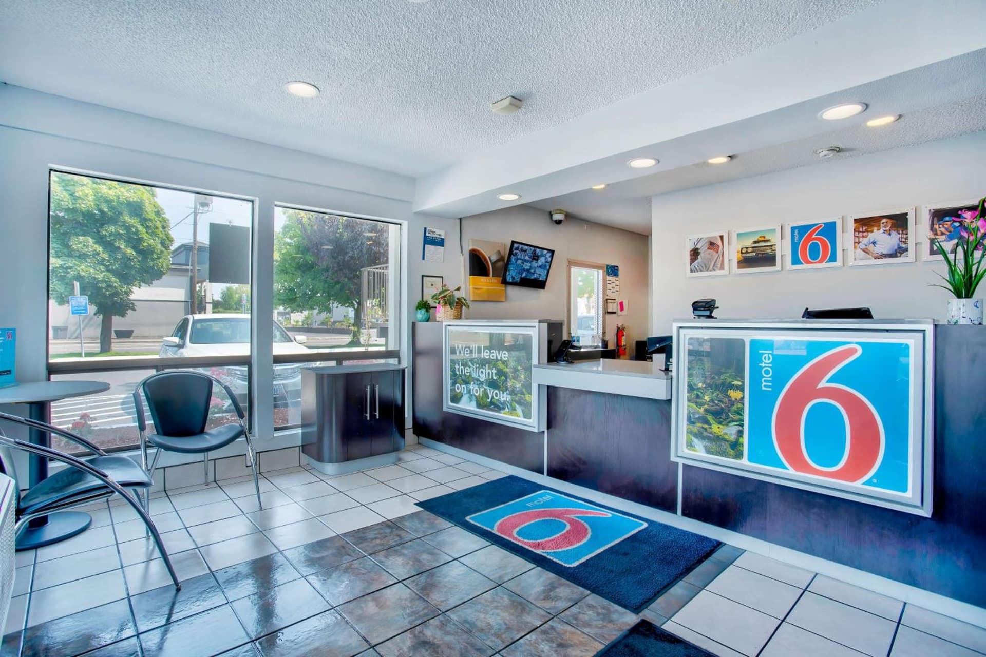 Motel 6-Salem, OR interior in Salem, OR — gallery photo 2