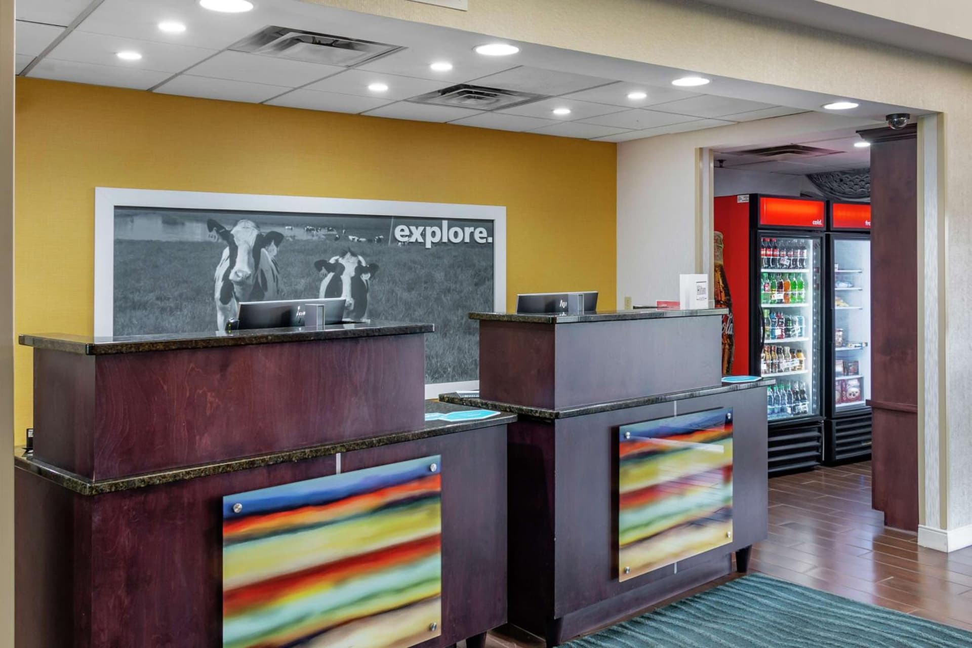 Hampton Inn Adel interior in Adel, GA — gallery photo 2