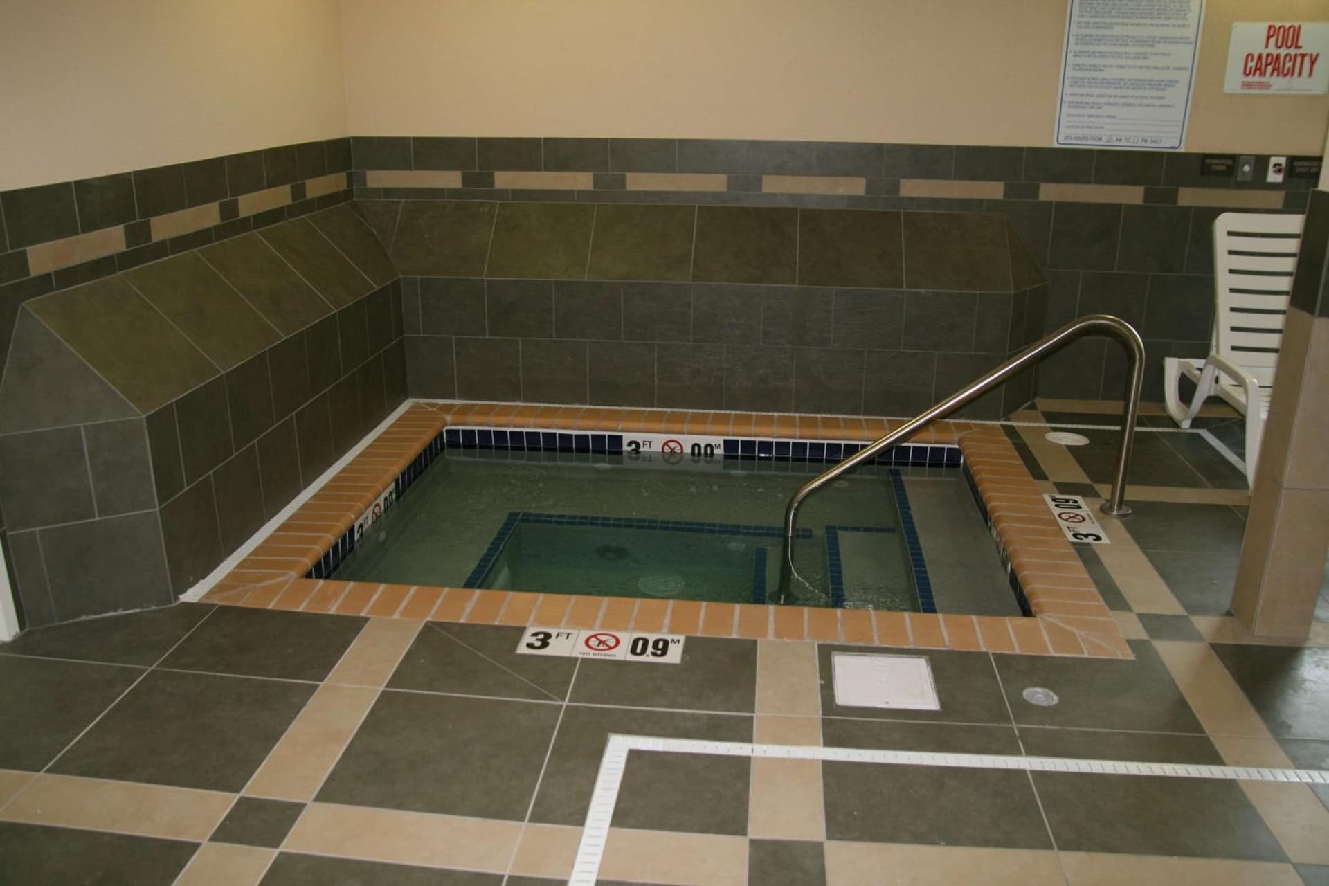Hampton Inn and Suites St. Cloud gallery photo in Saint Cloud, MN — image 17