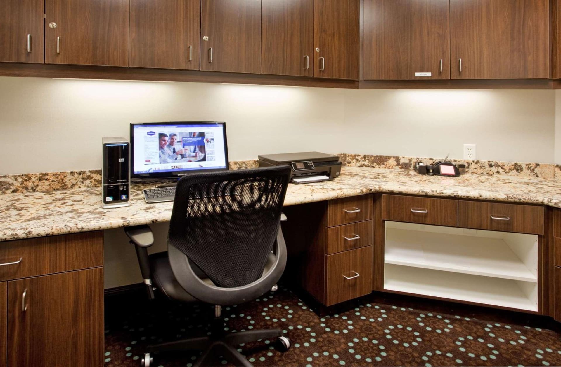 Hampton Inn and Suites St. Cloud gallery photo in Saint Cloud, MN — image 11