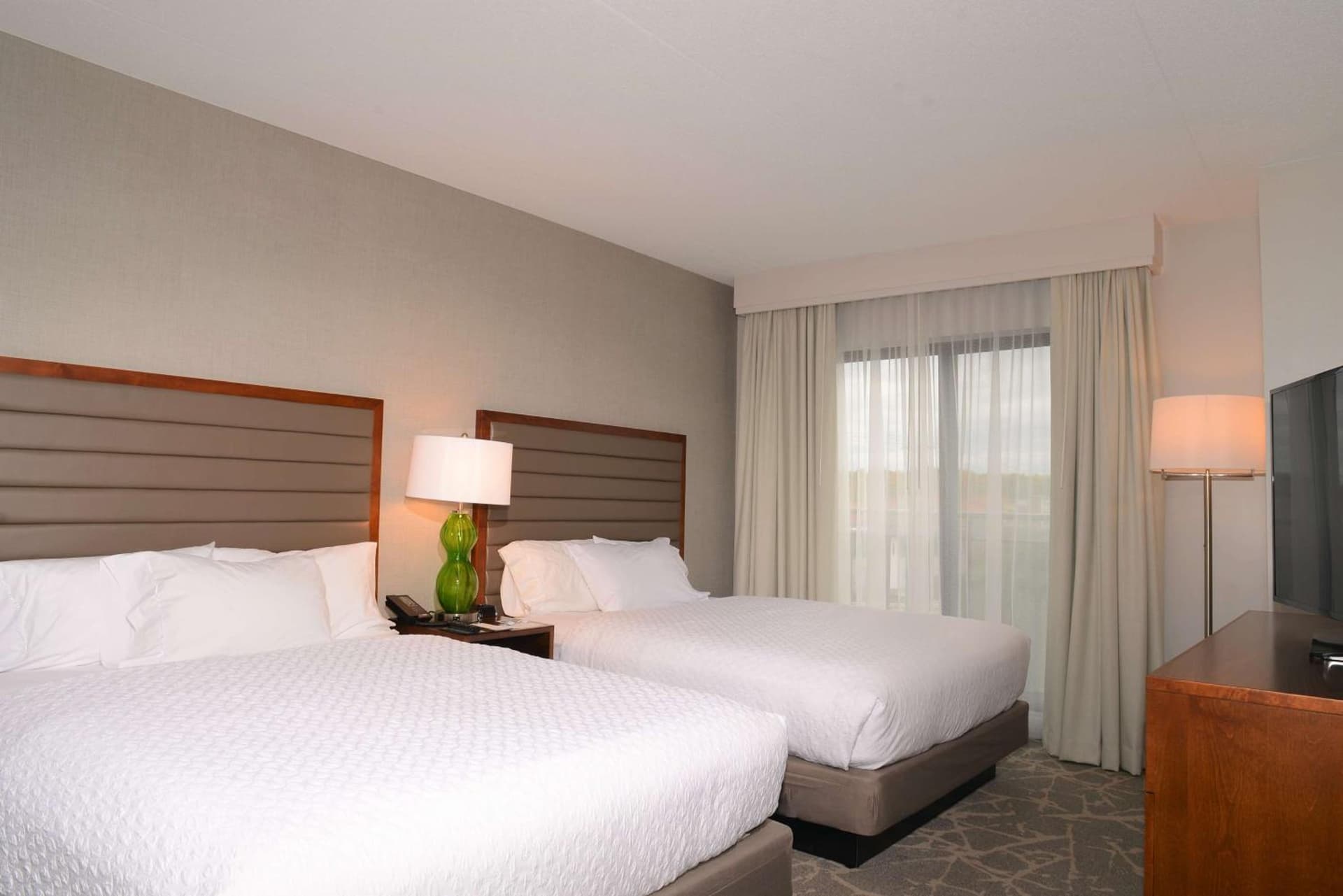 Embassy Suites by Hilton Boston Marlborough gallery photo in Marlborough, MA — image 8
