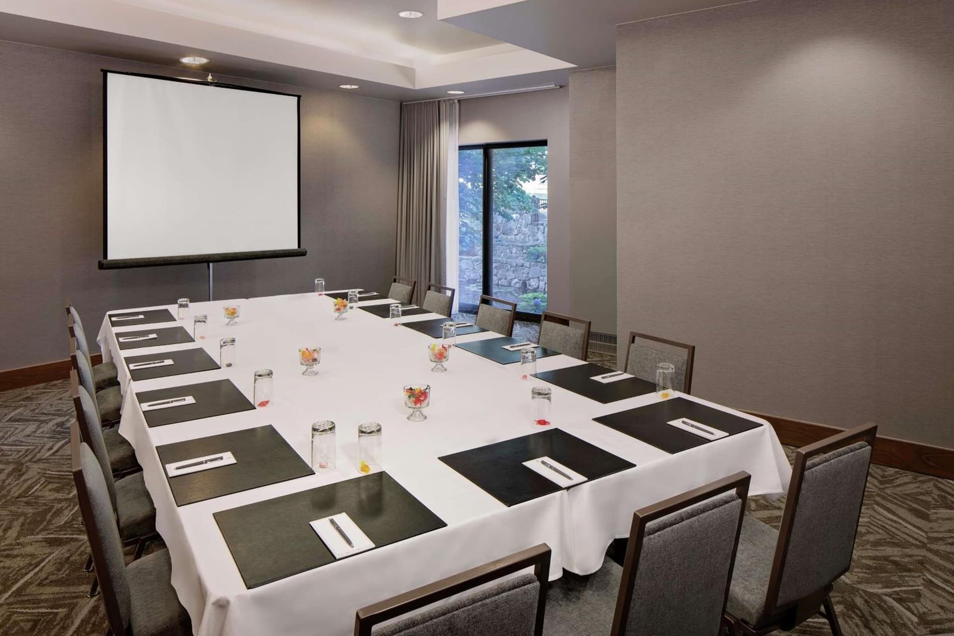 Embassy Suites by Hilton Boston Marlborough gallery photo in Marlborough, MA — image 30