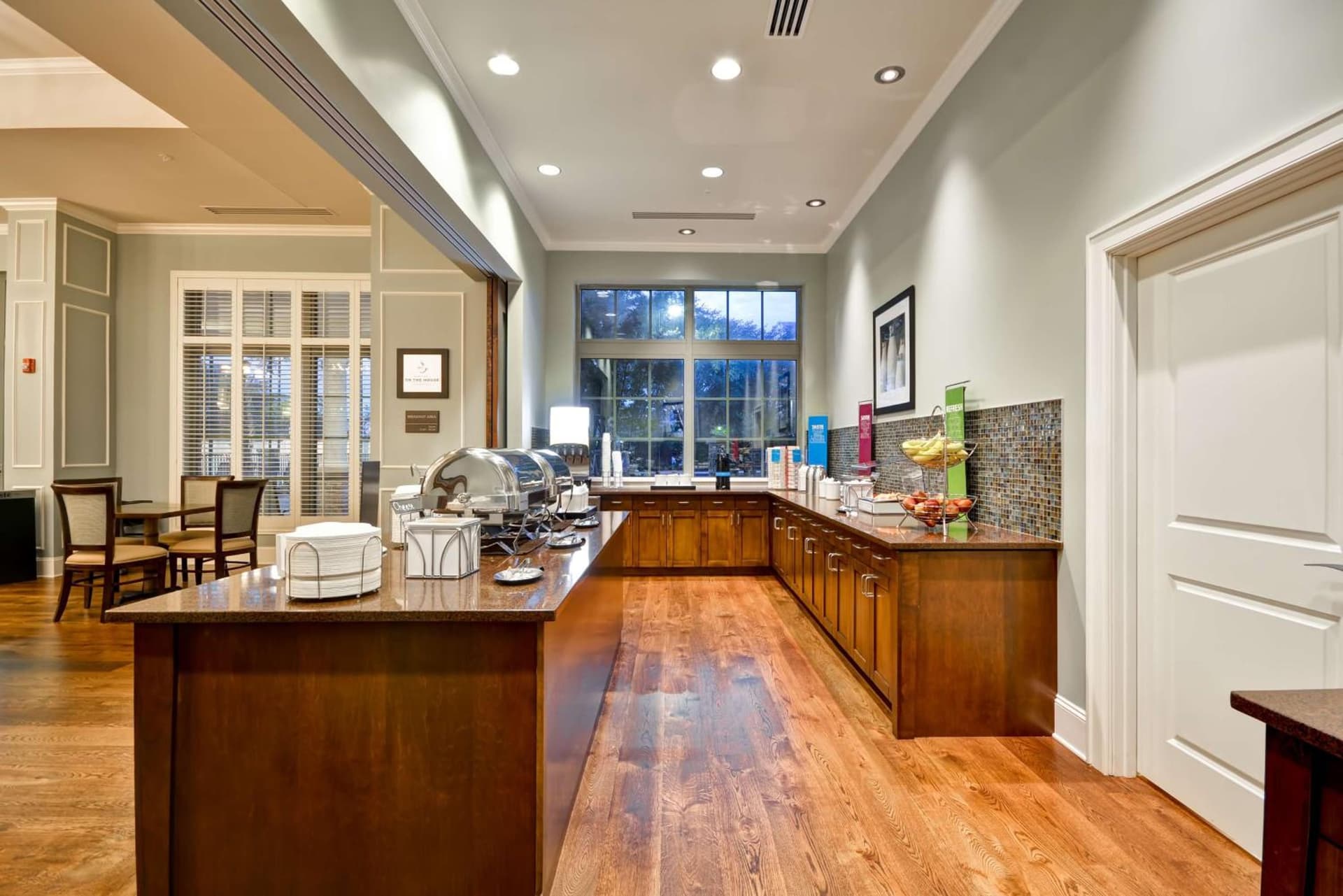 Hampton Inn & Suites Charleston Airport gallery photo in Charleston, SC — image 14