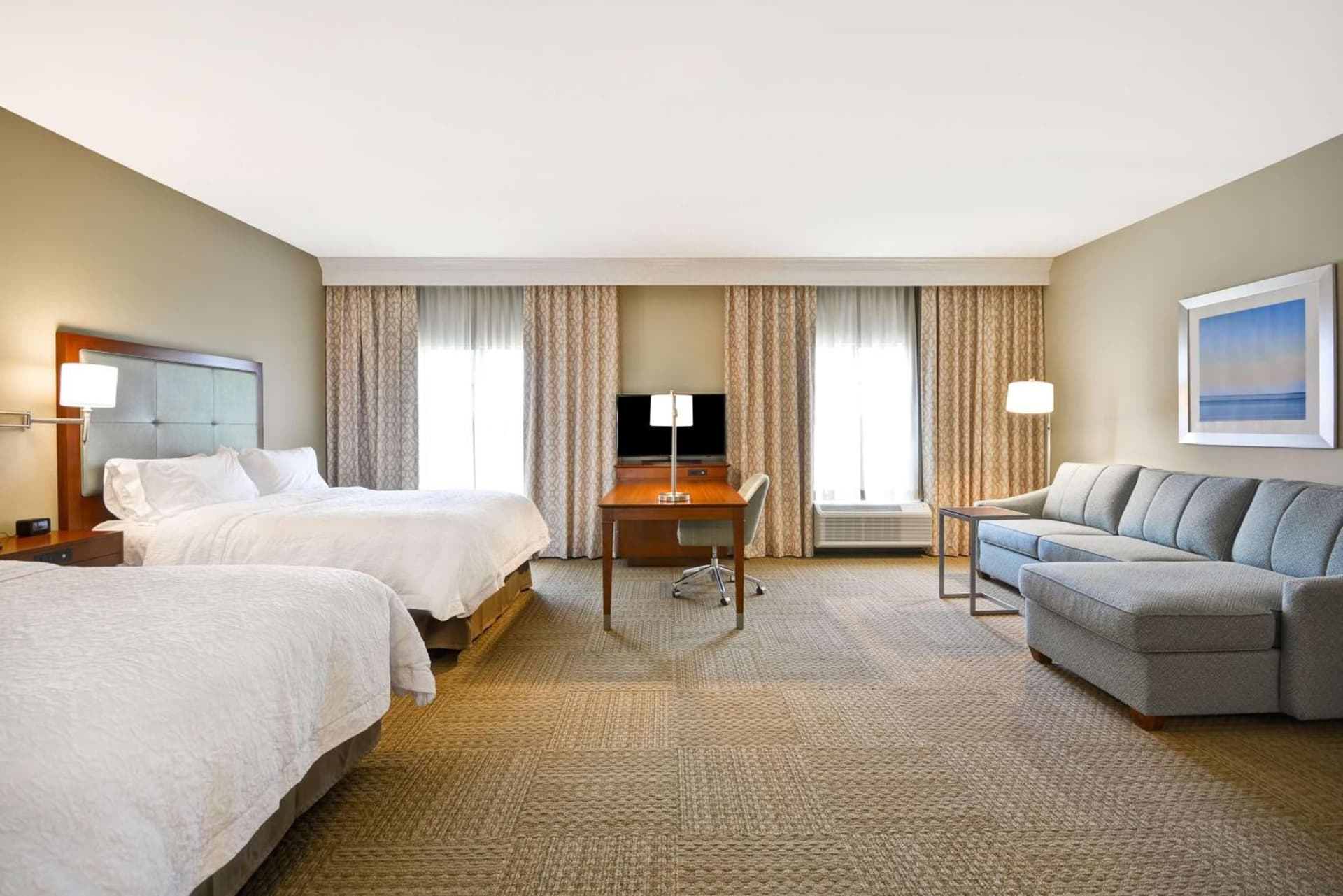 Hampton Inn & Suites Charleston Airport gallery photo in Charleston, SC — image 8