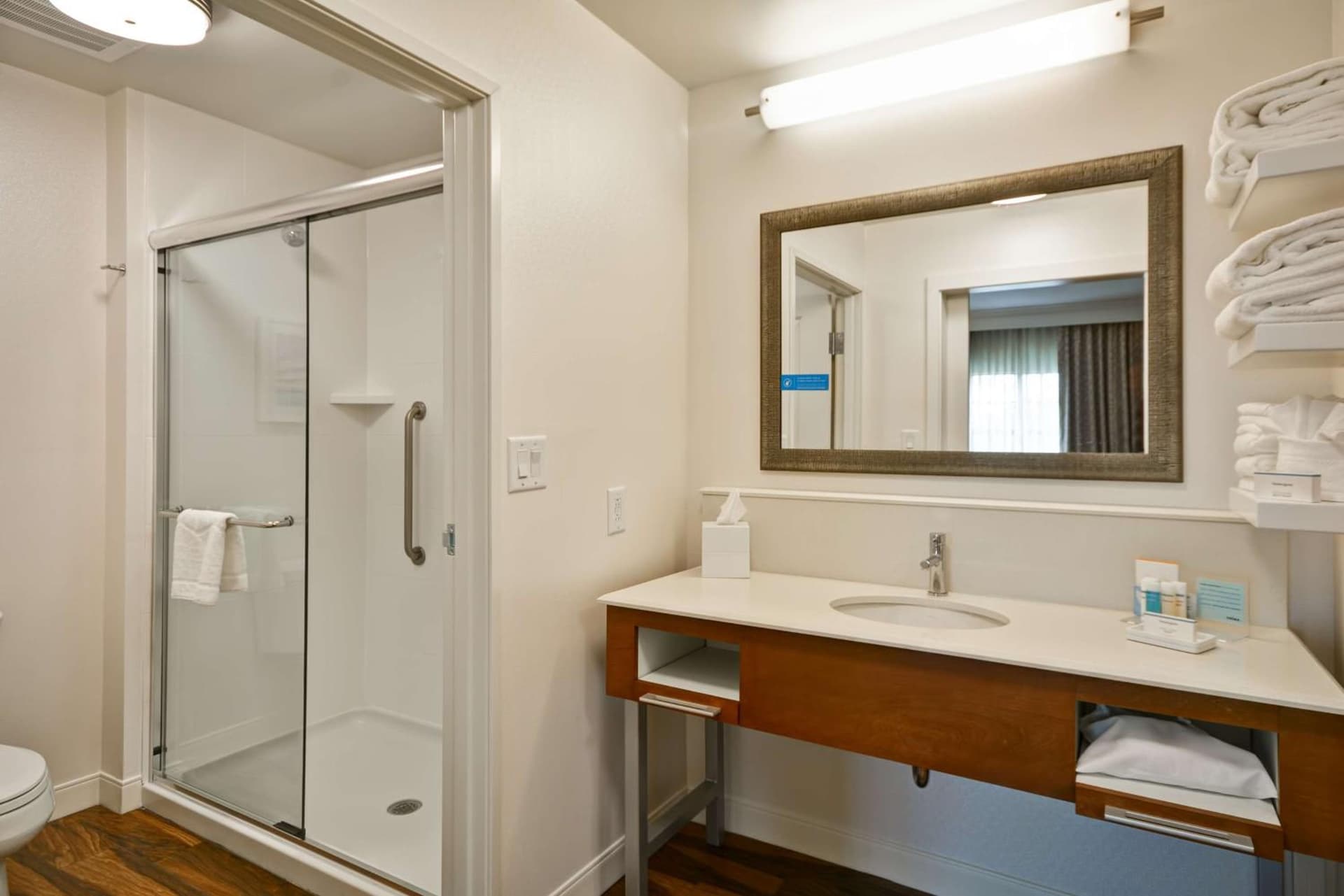 Hampton Inn & Suites Charleston Airport gallery photo in Charleston, SC — image 45