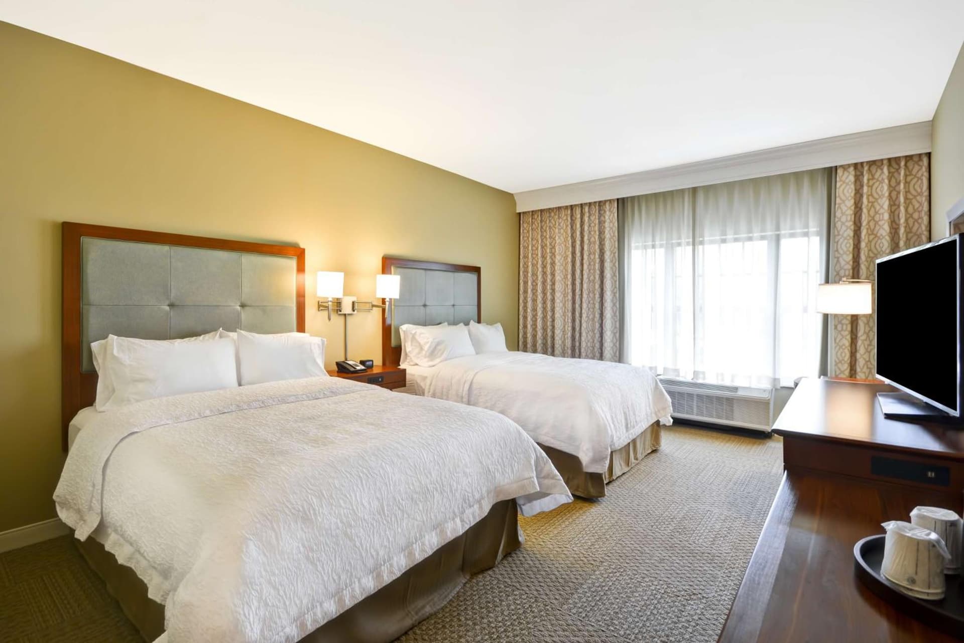 Hampton Inn & Suites Charleston Airport gallery photo in Charleston, SC — image 16