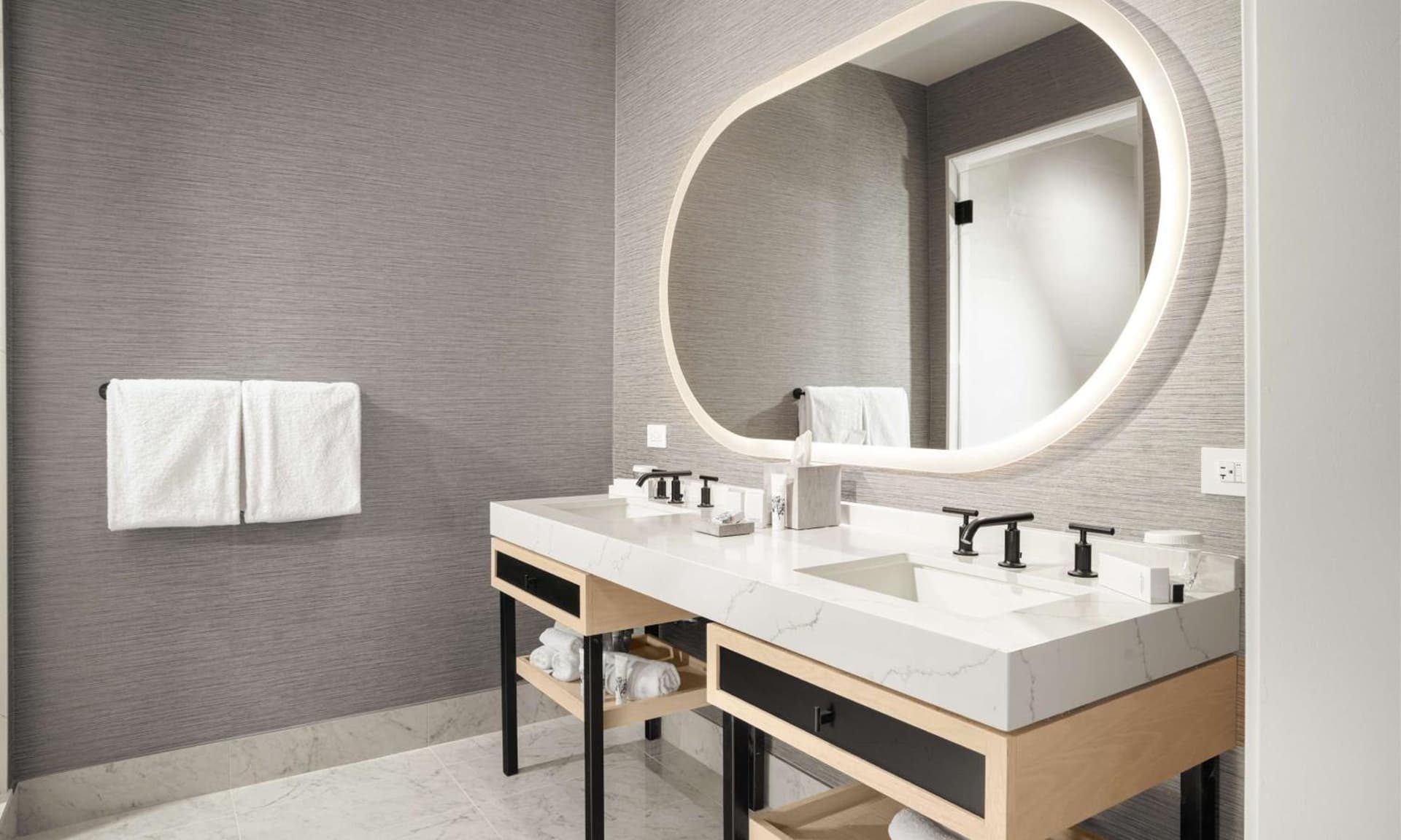 Virgin Hotels Las Vegas, Curio Collection by Hilton gallery photo in Las Vegas, NV — image 79