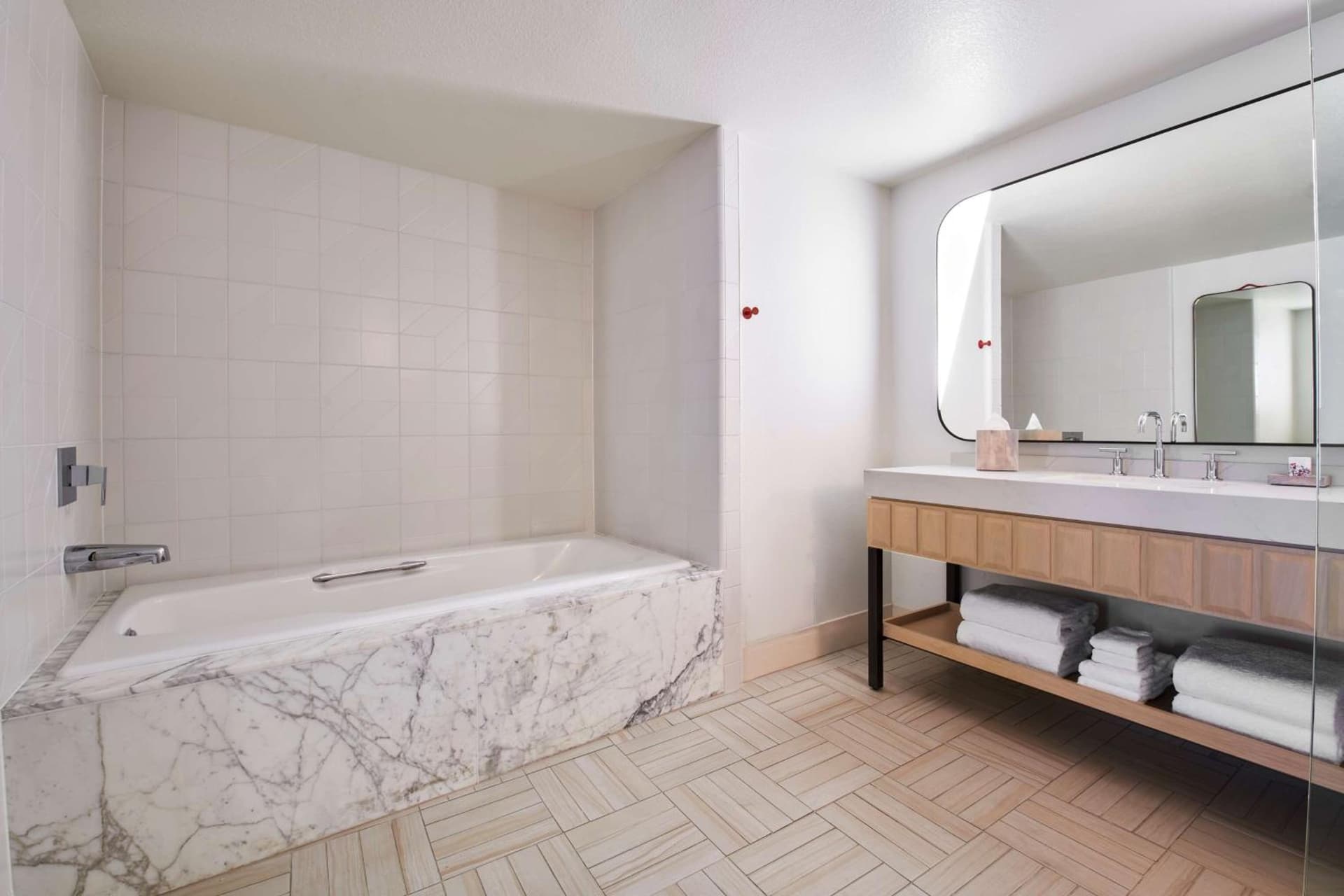 Virgin Hotels Las Vegas, Curio Collection by Hilton gallery photo in Las Vegas, NV — image 121