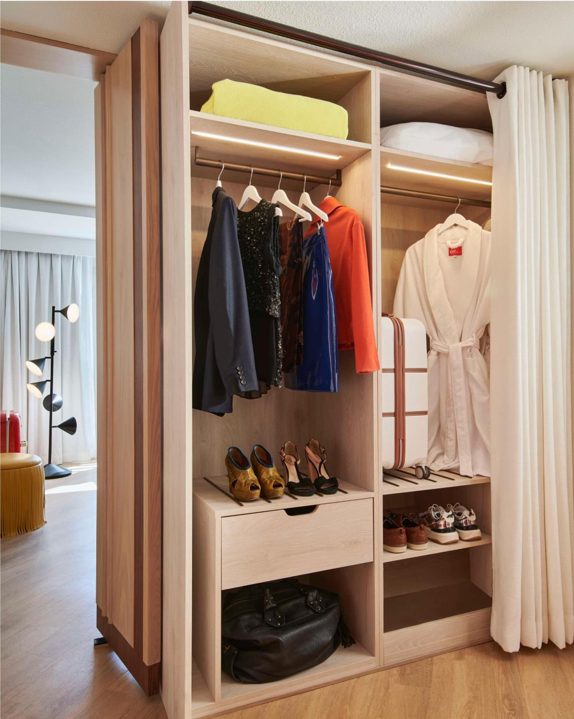 Virgin Hotels Las Vegas, Curio Collection by Hilton gallery photo in Las Vegas, NV — image 110
