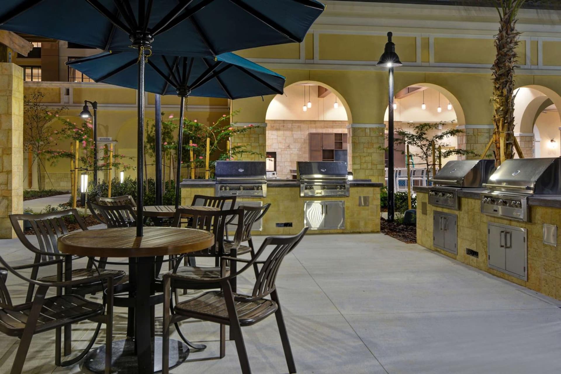 Home2 Suites By Hilton Orlando Flamingo Crossings, FL interior in Orlando, FL — gallery photo 2