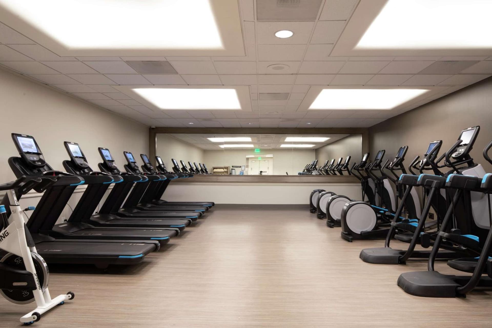 Hilton Los Angeles Airport gallery photo in Los Angeles, CA — image 10
