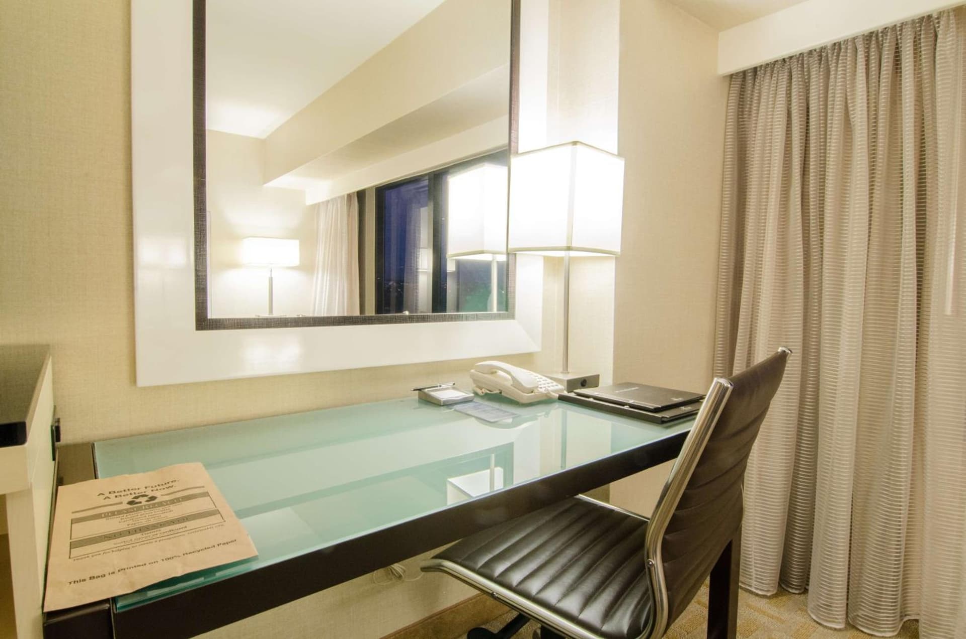 Hilton Los Angeles Airport interior in Los Angeles, CA — gallery photo 2