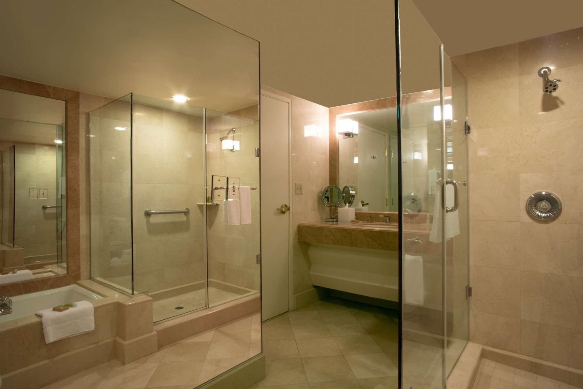 Hilton Los Angeles Airport gallery photo in Los Angeles, CA — image 53