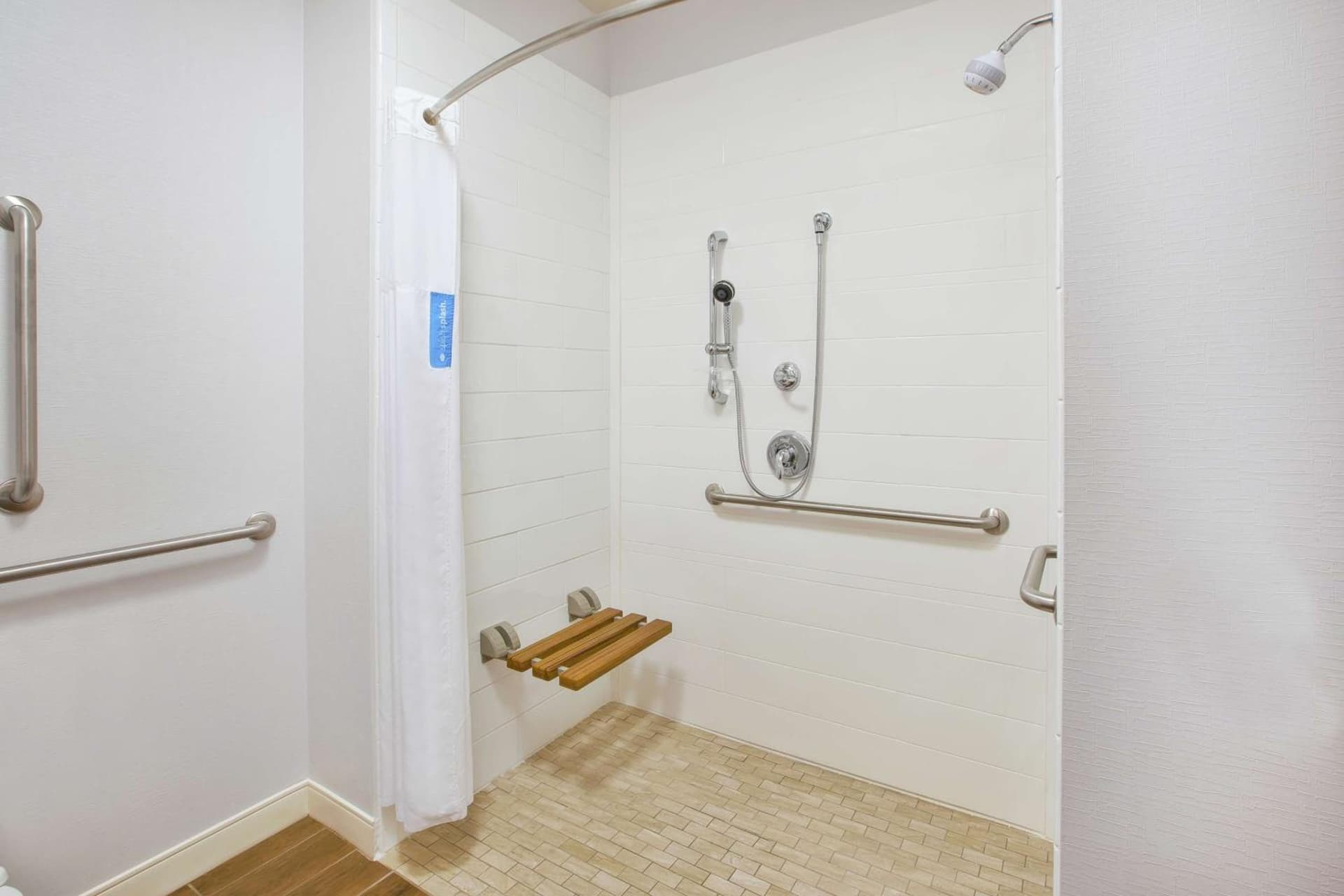 Hampton Inn & Suites Oakwood Village-Cleveland gallery photo in Oakwood, OH — image 15