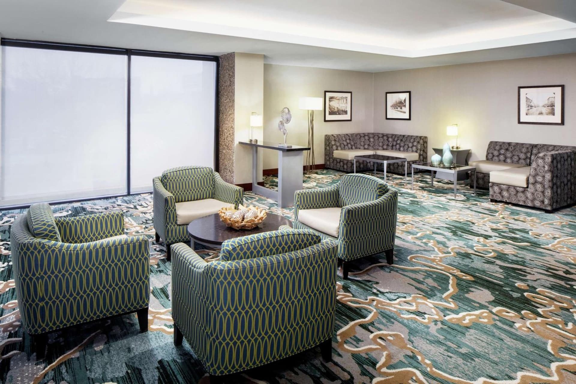 DoubleTree by Hilton Manchester Downtown gallery photo in Manchester, NH — image 11