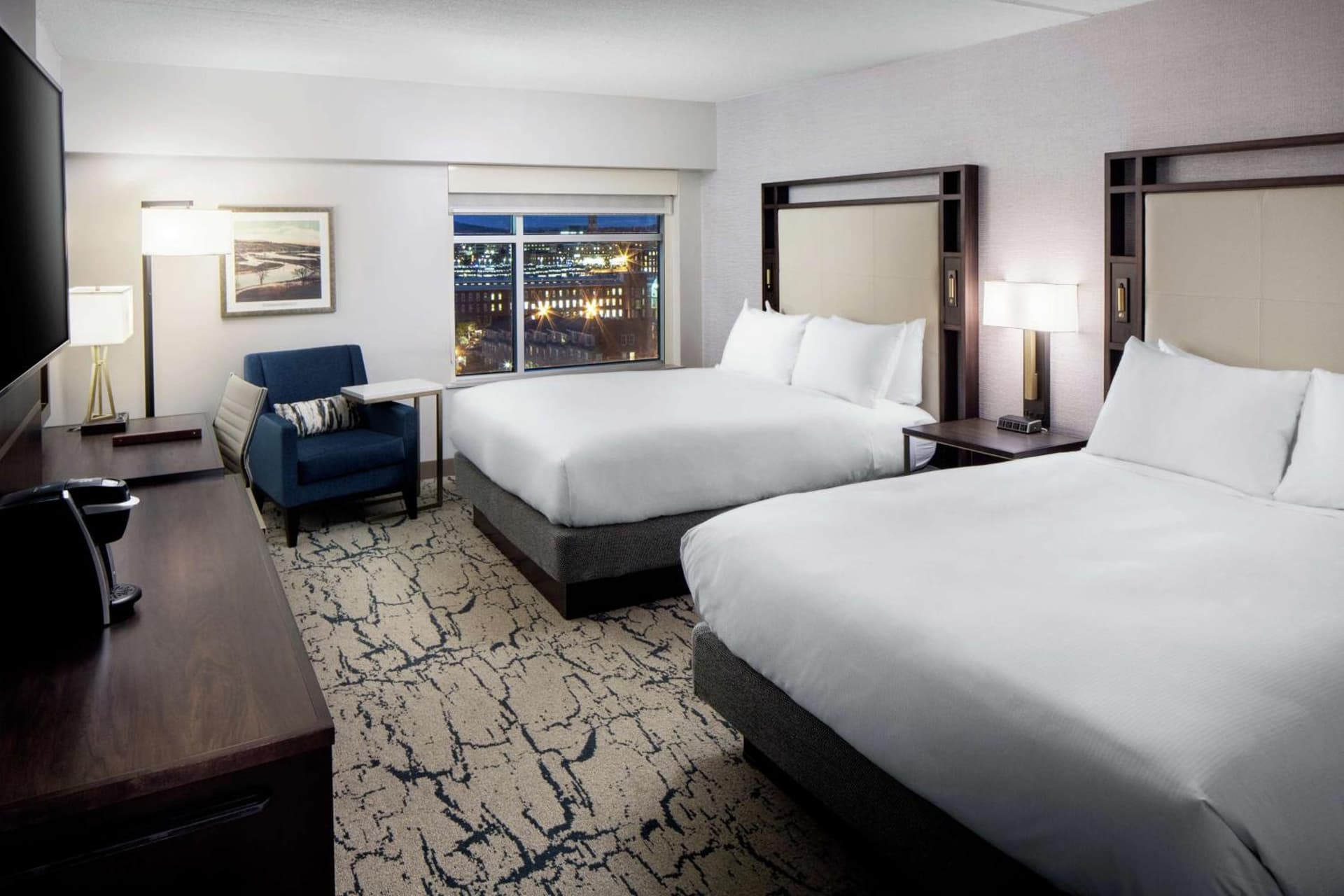 DoubleTree by Hilton Manchester Downtown gallery photo in Manchester, NH — image 45