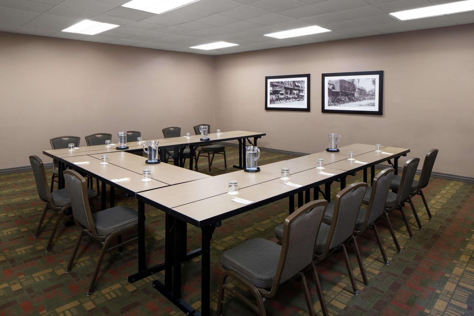 DoubleTree by Hilton Manchester Downtown gallery photo in Manchester, NH — image 25