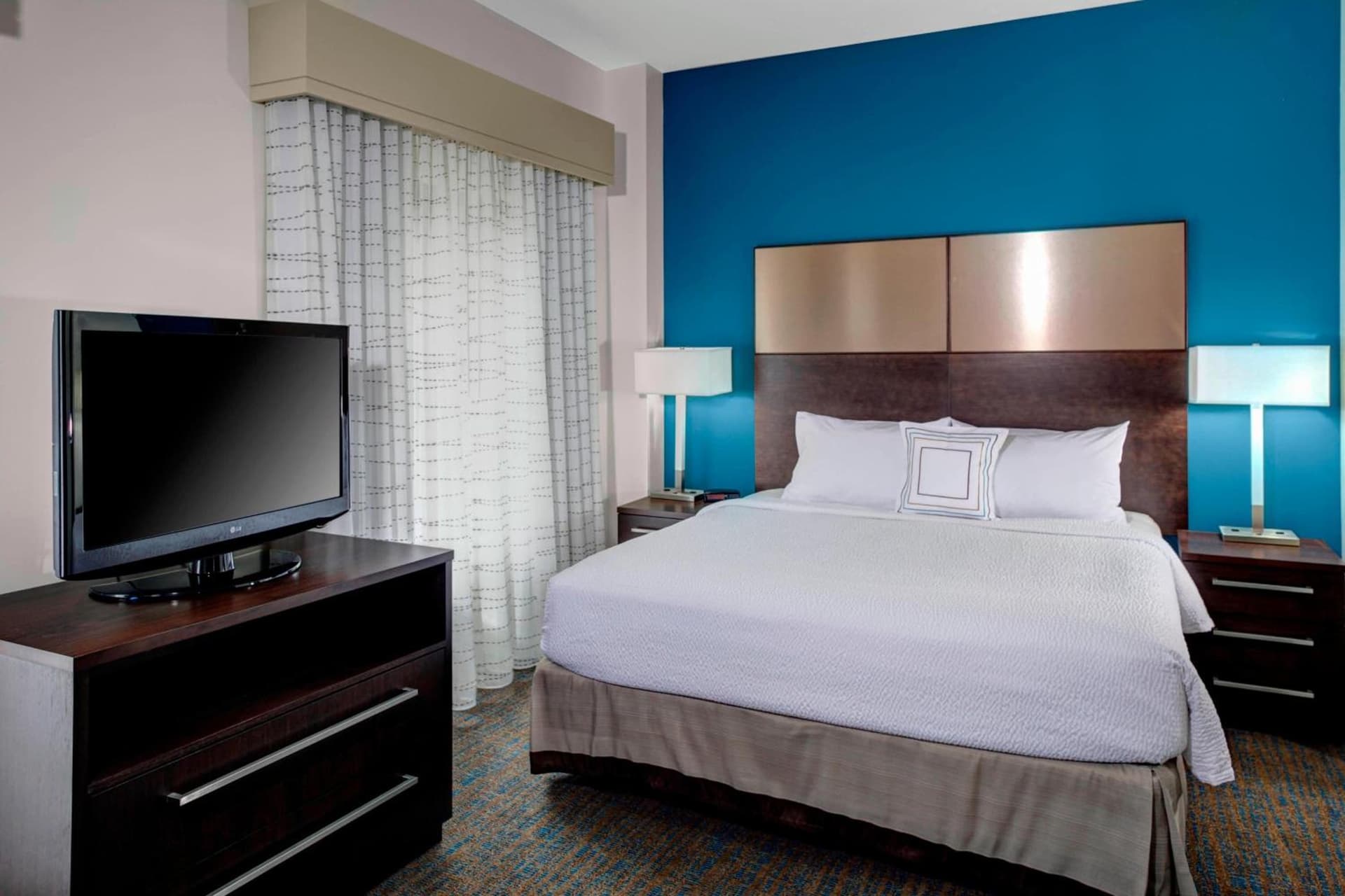 Residence Inn by Marriott Cleveland Downtown gallery photo in Cleveland, OH — image 16