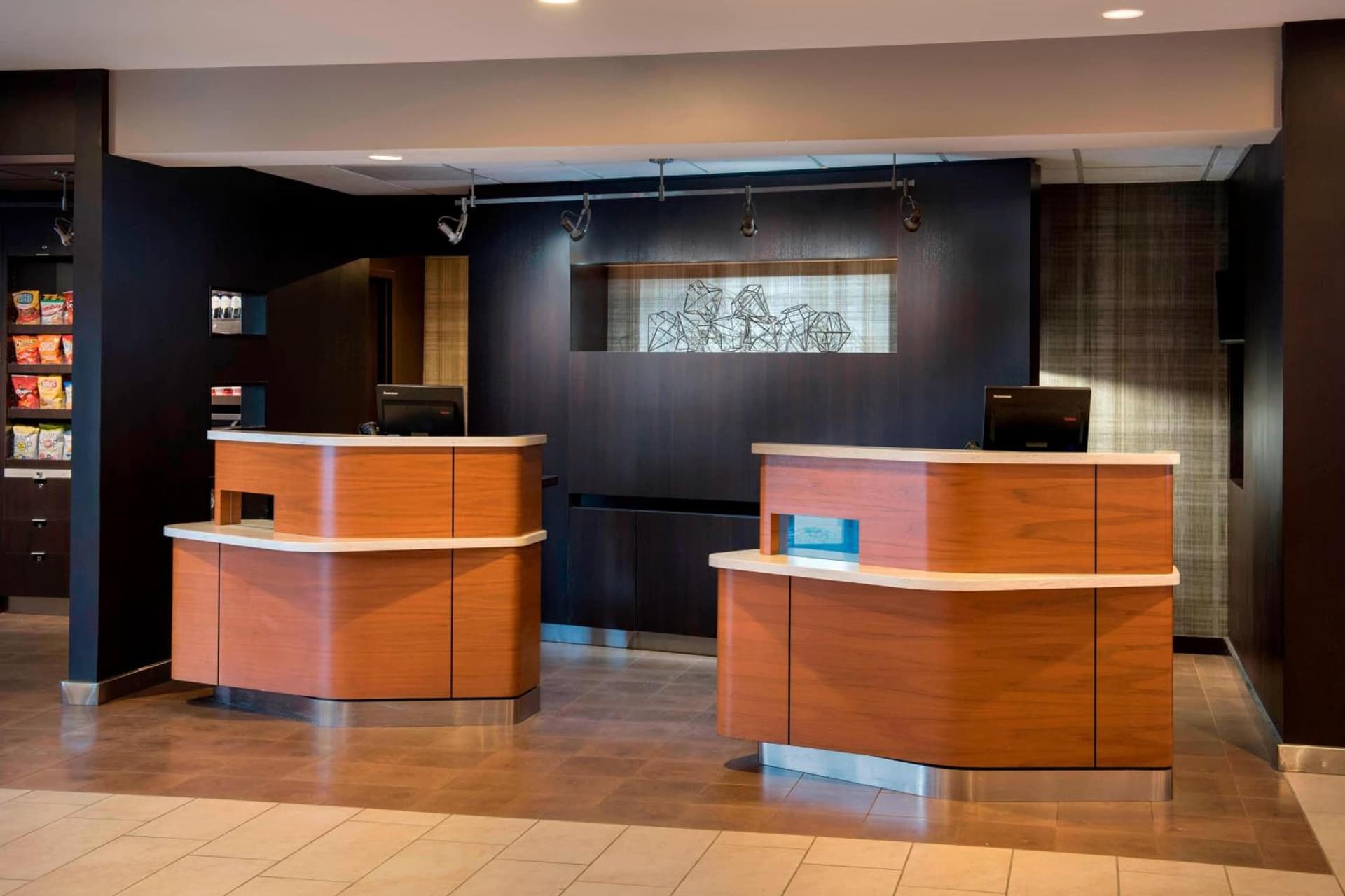 Courtyard by Marriott Chicago Waukegan / Gurnee gallery photo in Waukegan, IL — image 17