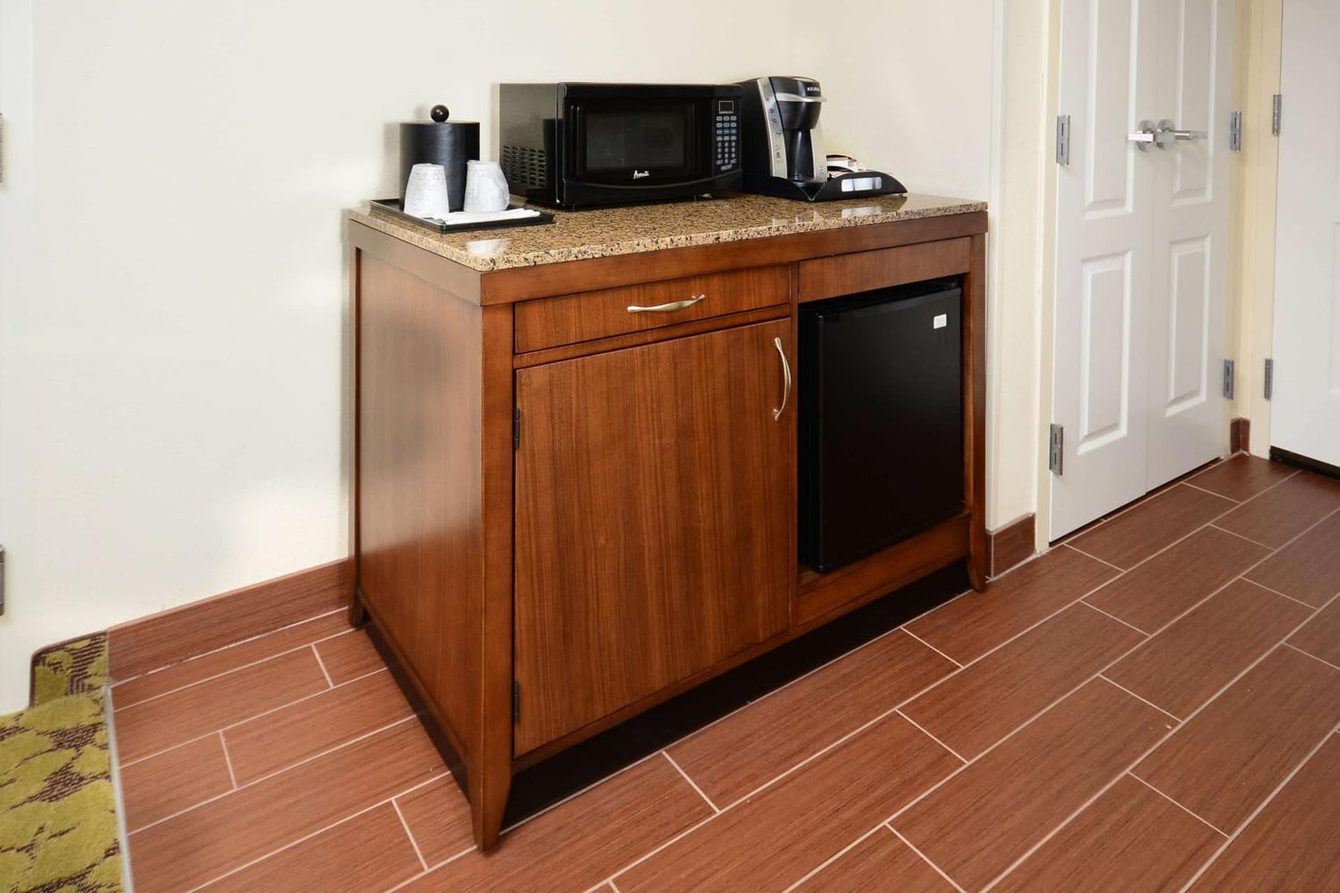Hilton Garden Inn Greensboro Airport interior in Greensboro, NC — gallery photo 2