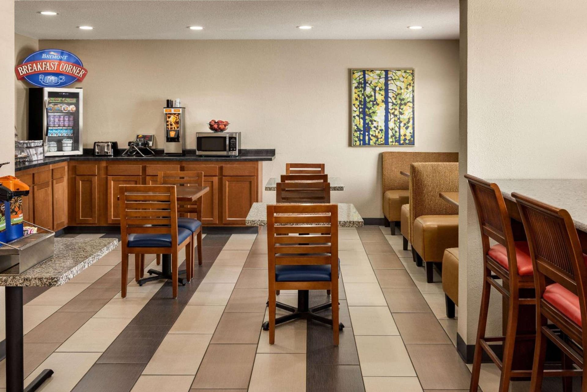 Baymont by Wyndham Cedar Rapids gallery photo in Cedar Rapids, IA — image 11
