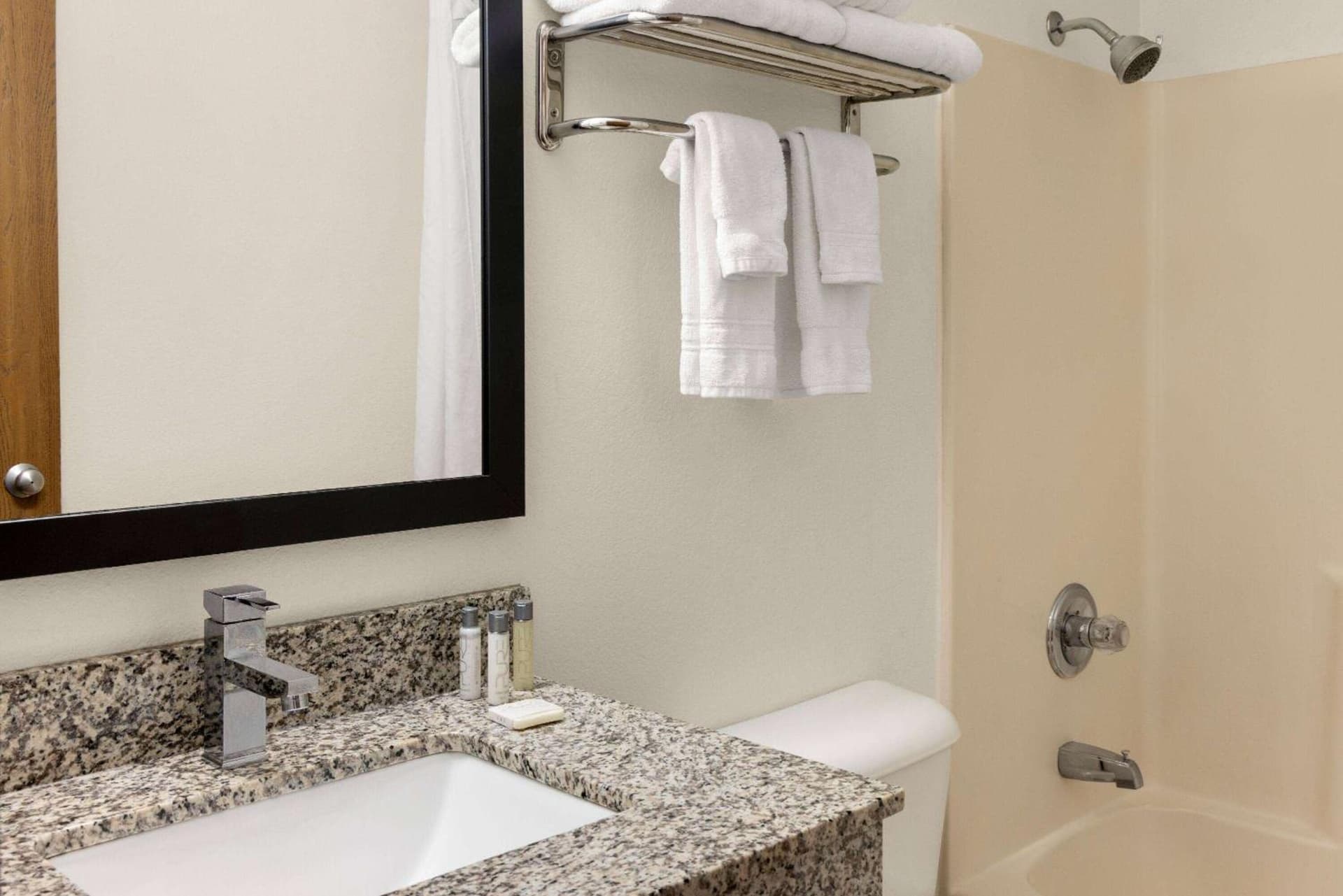 Baymont by Wyndham Cedar Rapids gallery photo in Cedar Rapids, IA — image 21