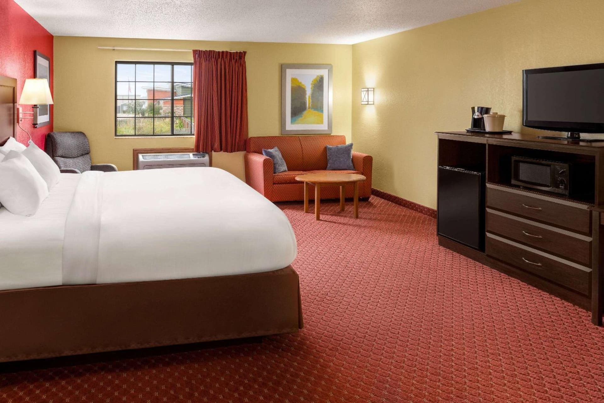 Baymont by Wyndham Cedar Rapids gallery photo in Cedar Rapids, IA — image 28