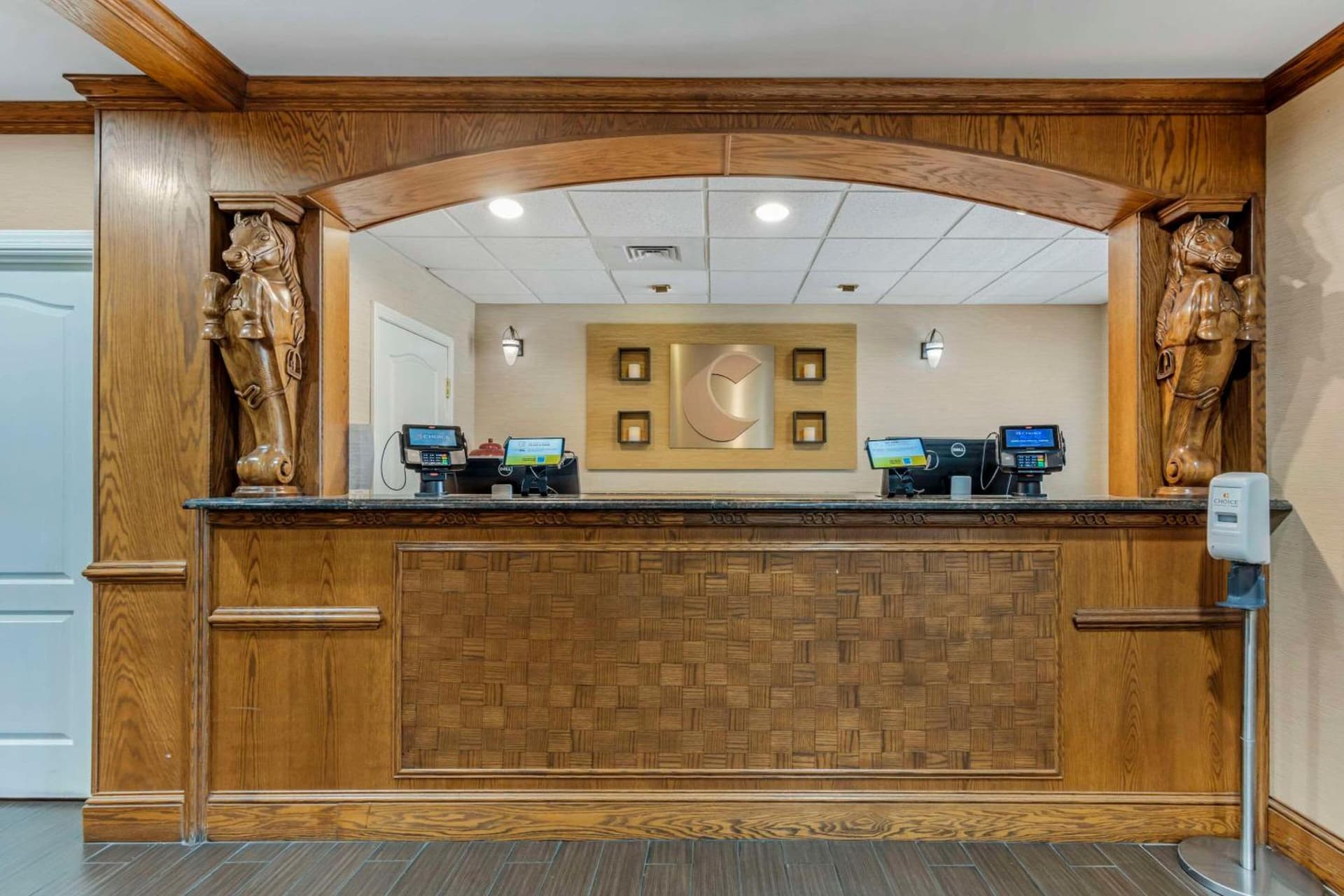 Comfort Inn & Suites Dover near Speedway property views in Dover, DE — gallery photo 3