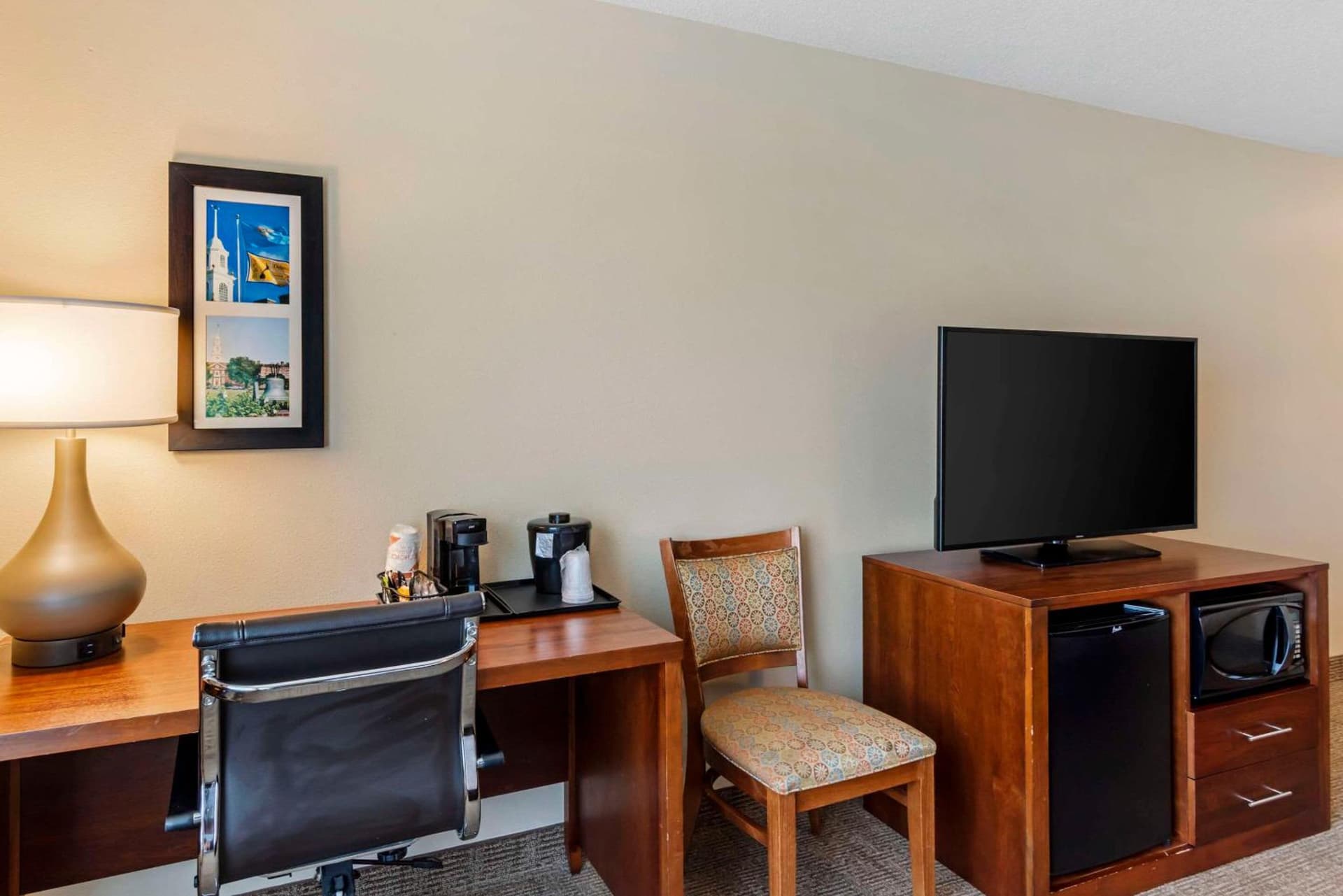 Comfort Inn & Suites Dover near Speedway gallery photo in Dover, DE — image 30