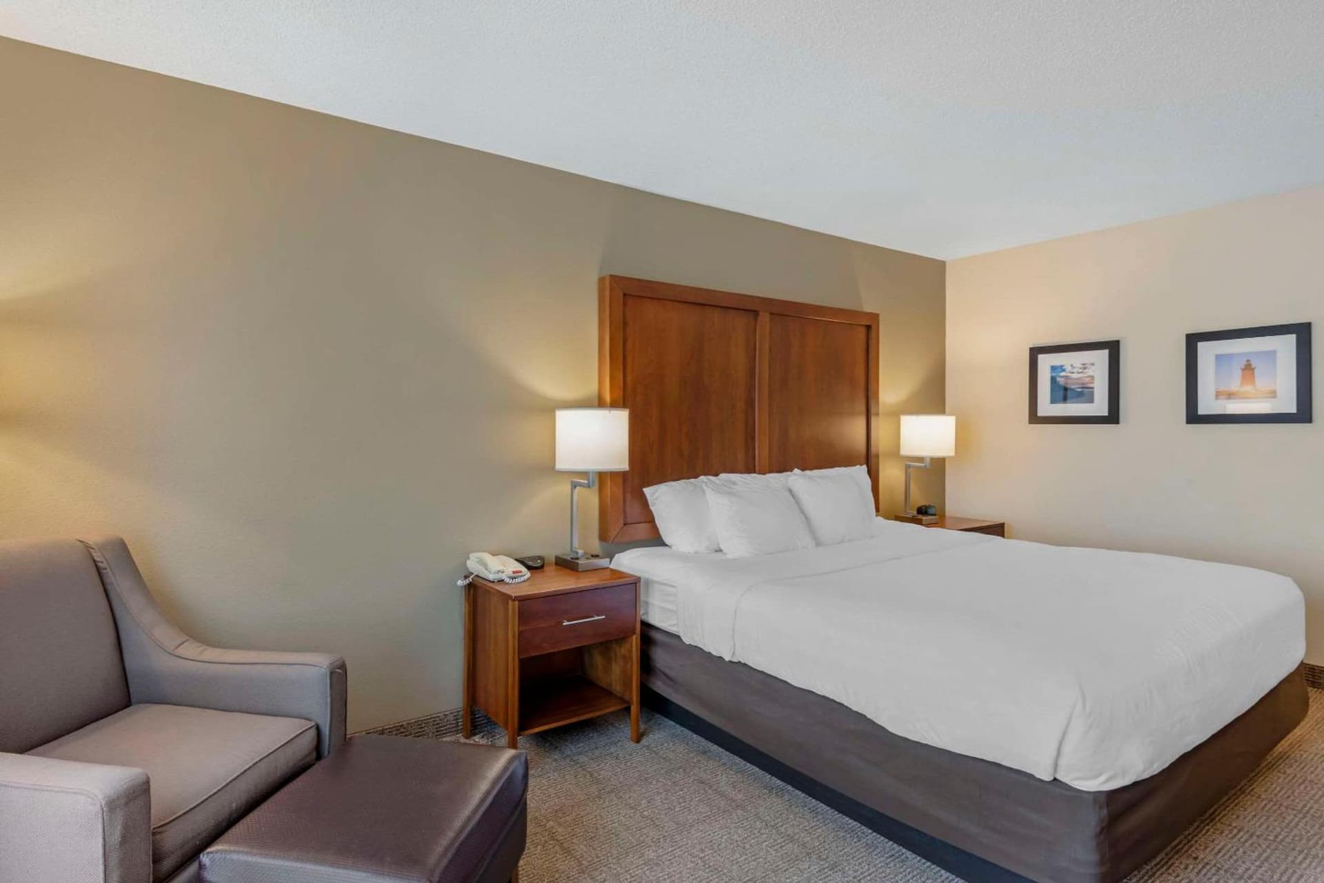Comfort Inn & Suites Dover near Speedway gallery photo in Dover, DE — image 15