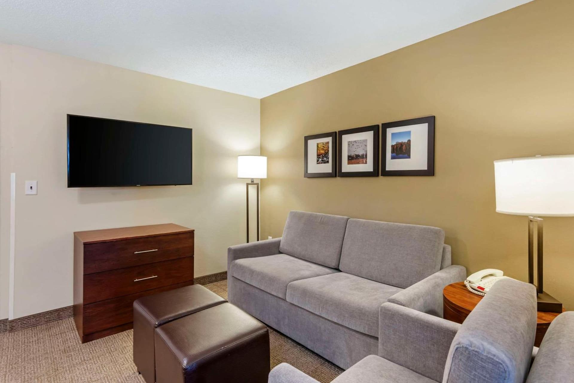 Comfort Inn & Suites Dover near Speedway gallery photo in Dover, DE — image 24