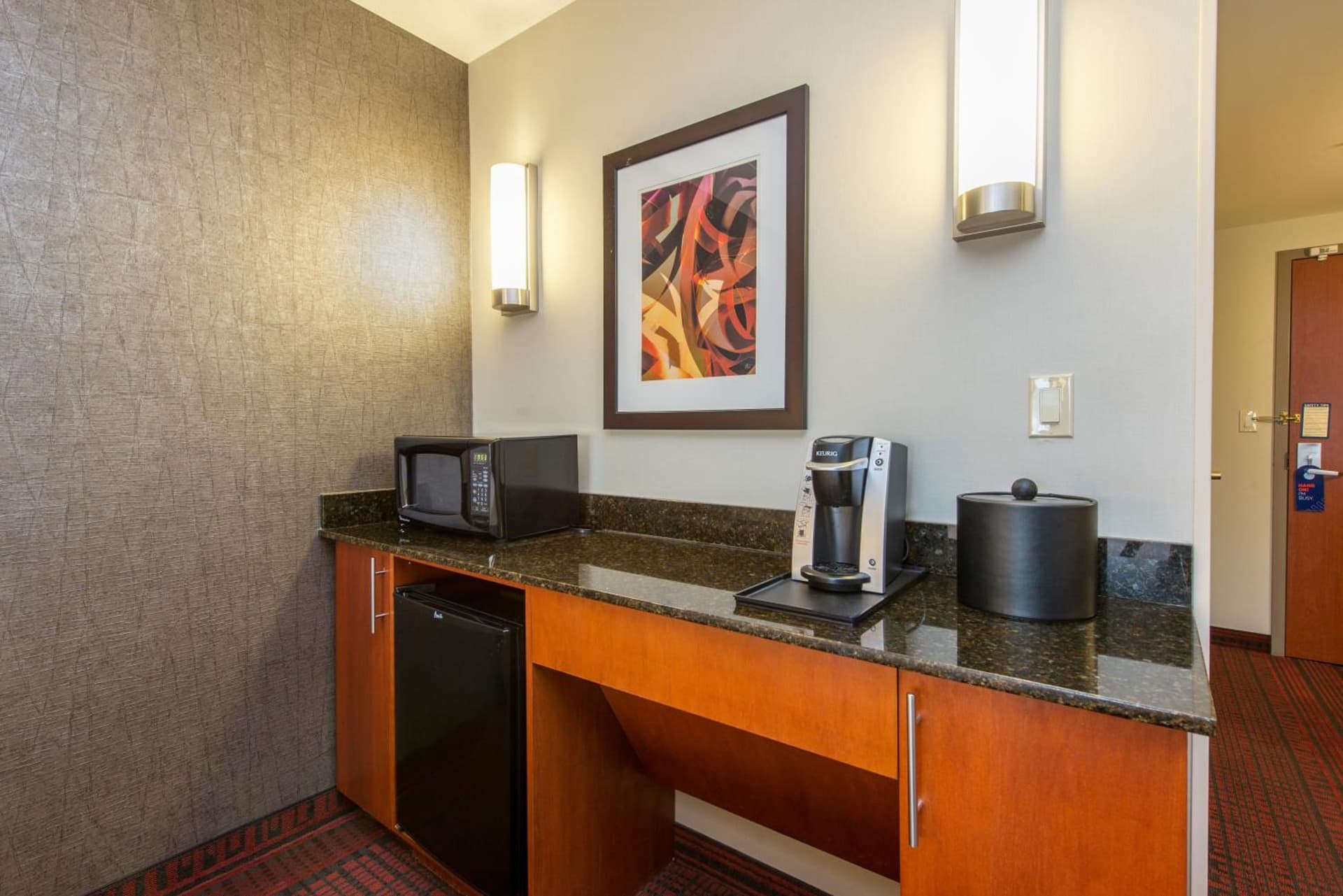 Holiday Inn Express Hotel & Suites Auburn by IHG property views in Auburn — gallery photo 3