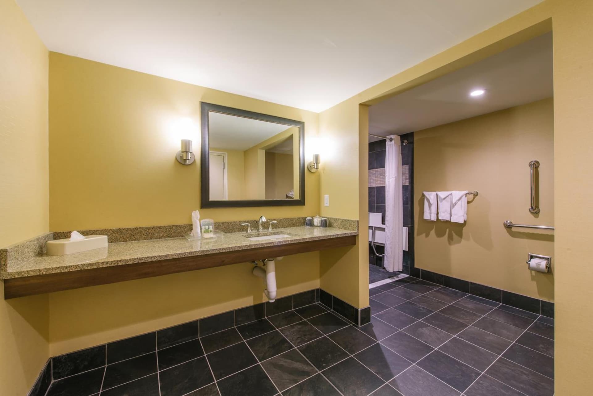 Hotel MTK Mount Kisco gallery photo in Mount Kisco, NY — image 16