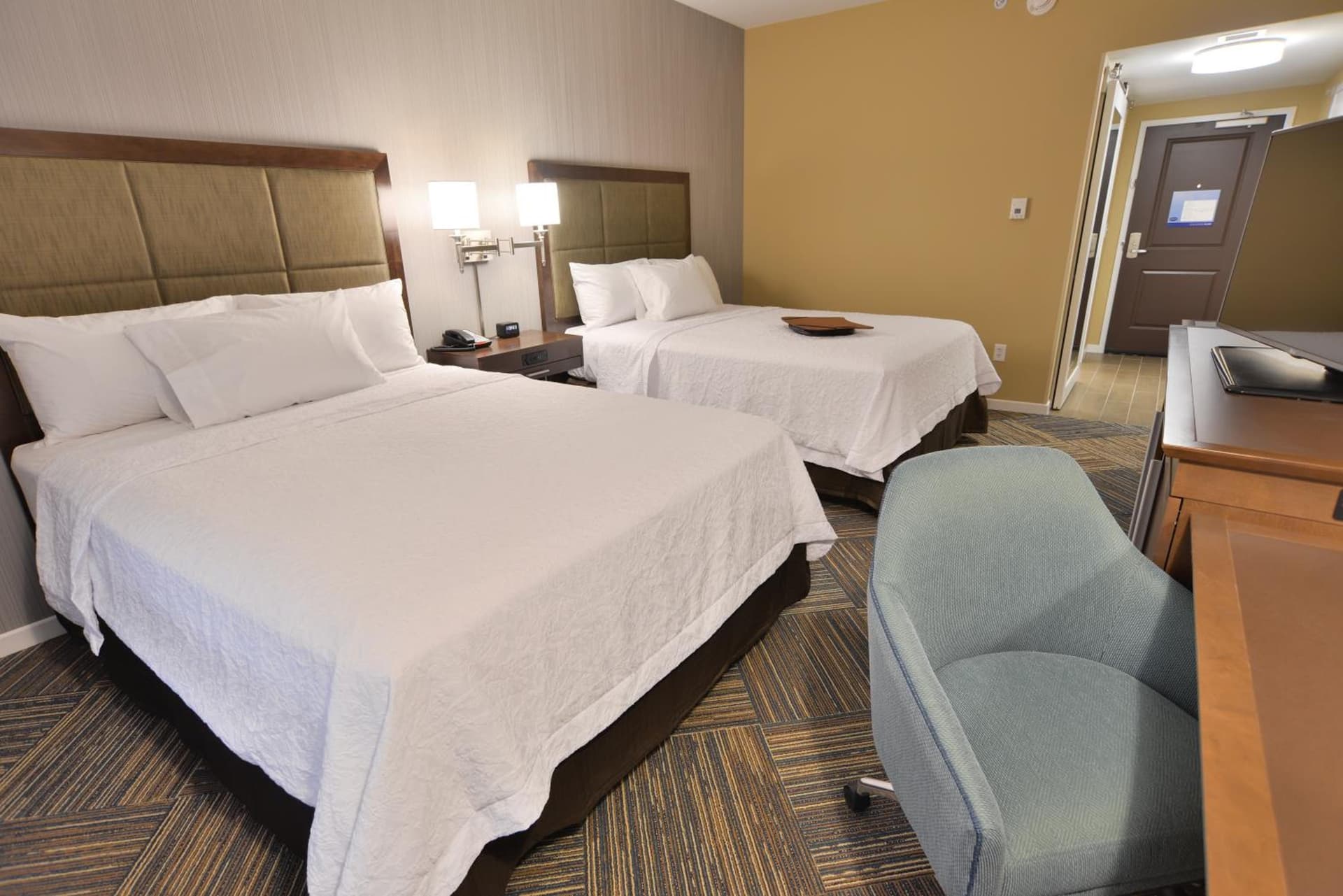 Hampton Inn & Suites Chippewa Falls gallery photo in Chippewa Falls, WI — image 5