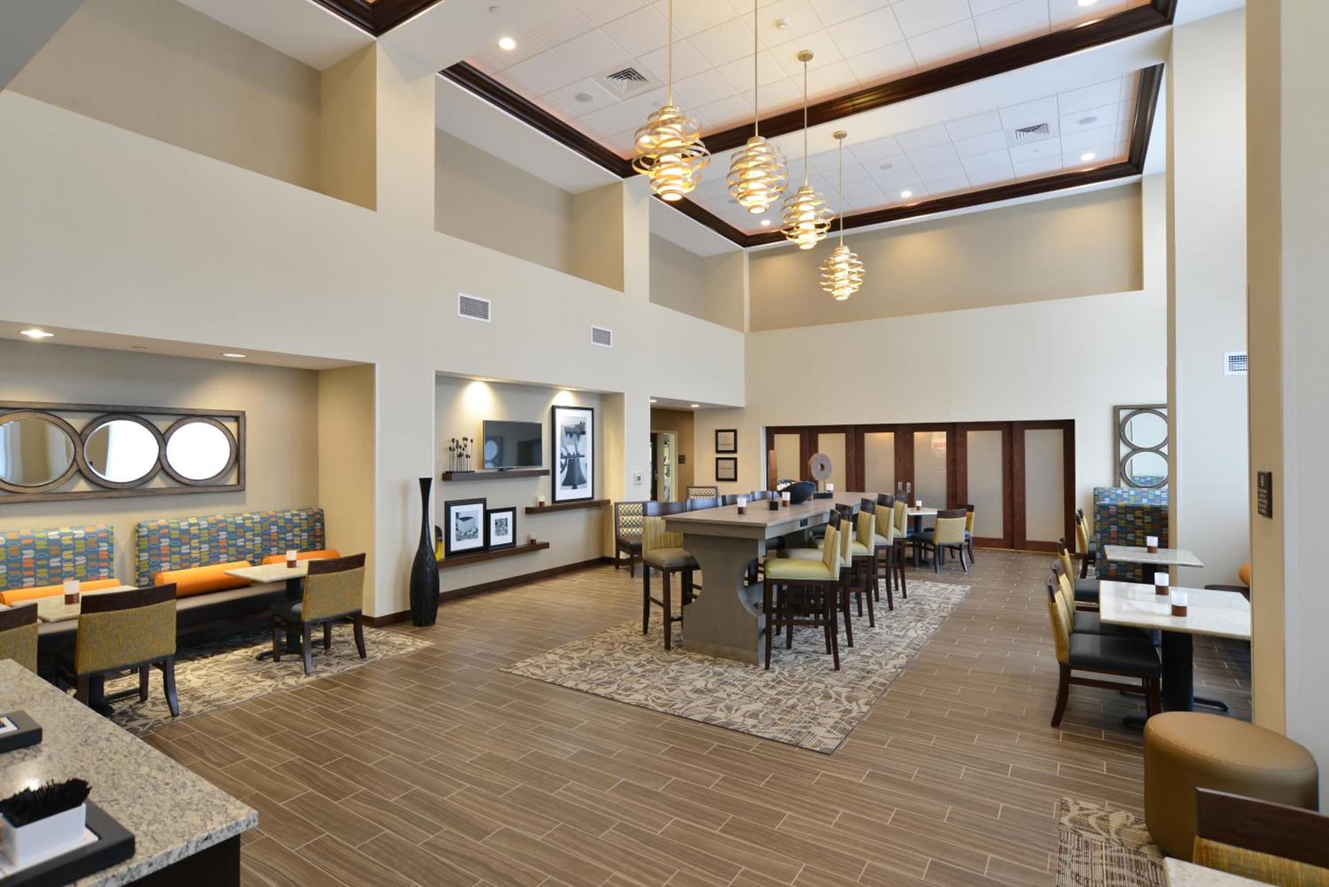 Hampton Inn & Suites Chippewa Falls property views in Chippewa Falls, WI — gallery photo 3