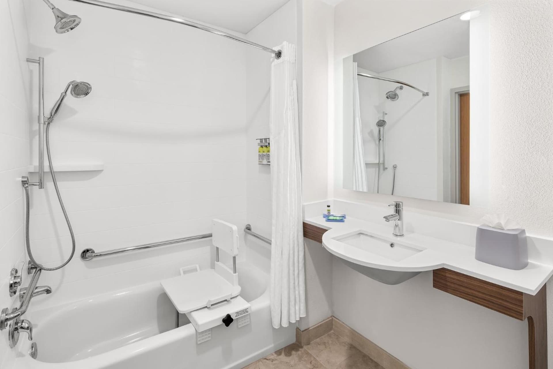 Holiday Inn Express Hotel & Suites Palm Bay by IHG gallery photo in Palm Bay, FL — image 29