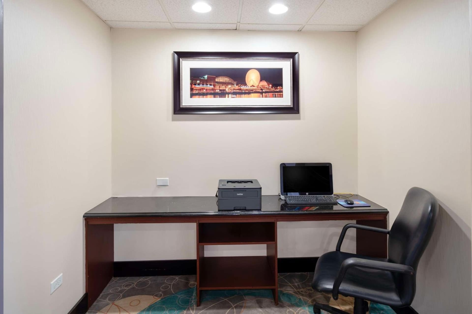 Best Western Plus Chicagoland - Countryside property views in Countryside, IL — gallery photo 3