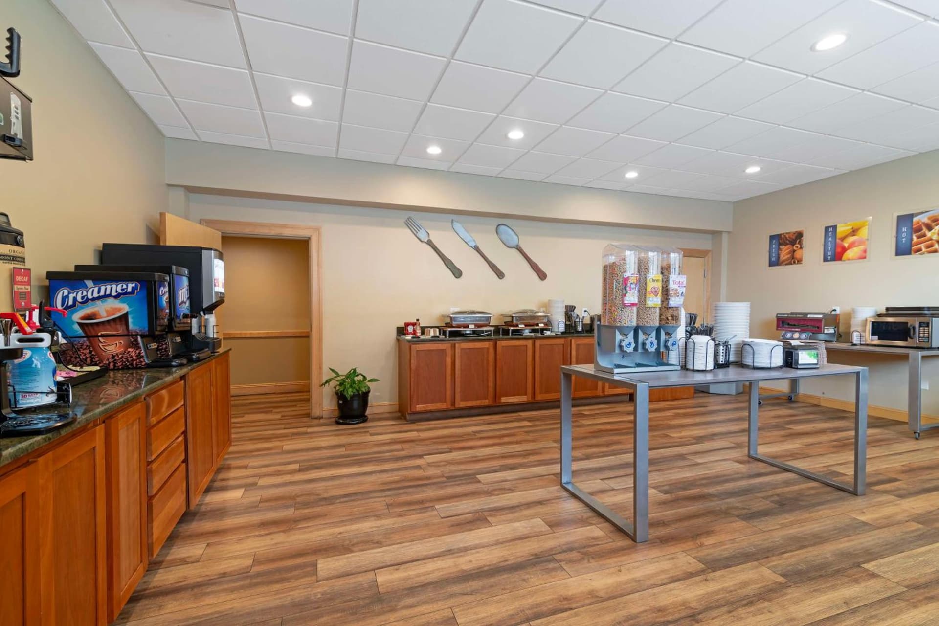 Best Western Plus Windjammer Inn & Conference Center gallery photo in Burlington, VT — image 4