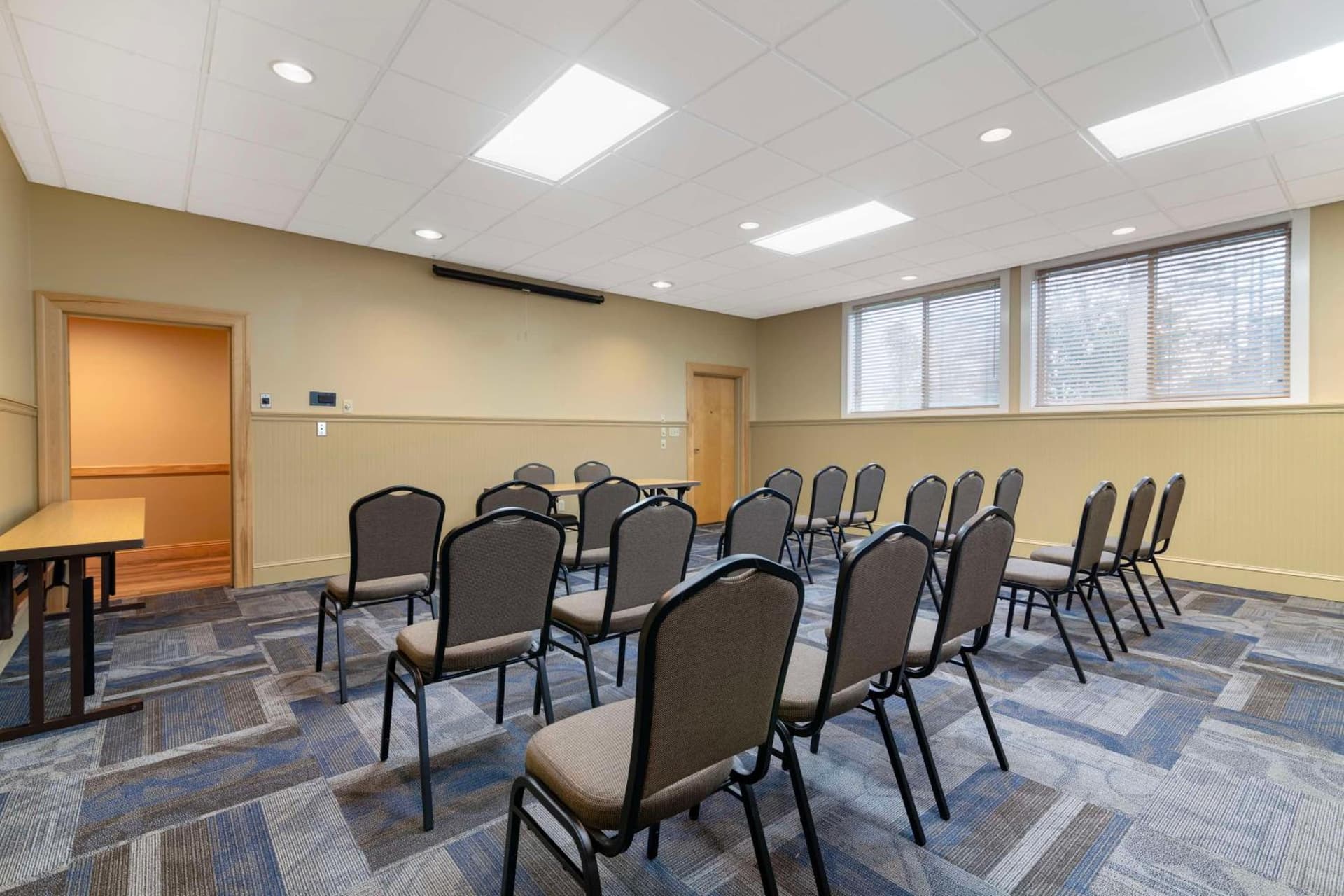 Best Western Plus Windjammer Inn & Conference Center gallery photo in Burlington, VT — image 56