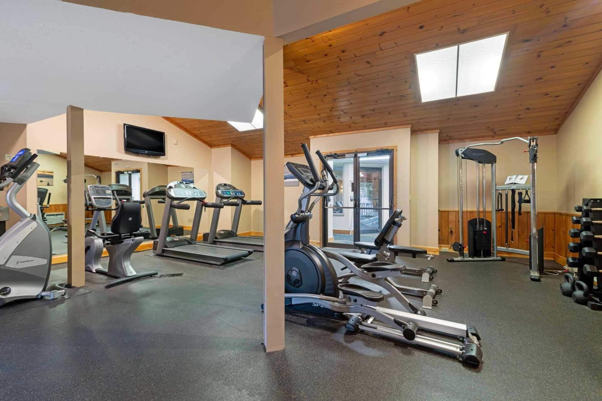 Best Western Plus Windjammer Inn & Conference Center gallery photo in Burlington, VT — image 17