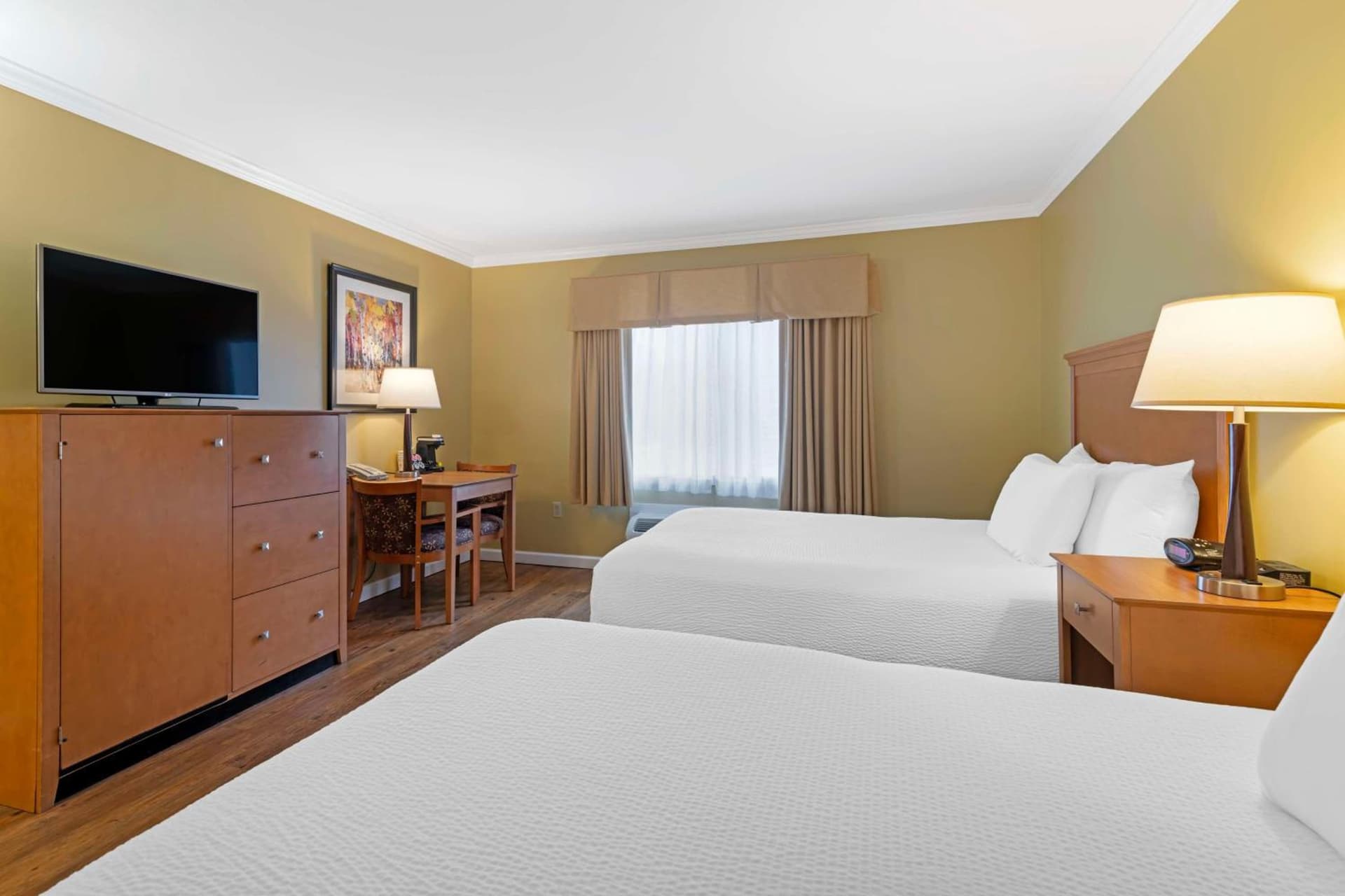 Best Western Plus Windjammer Inn & Conference Center gallery photo in Burlington, VT — image 43