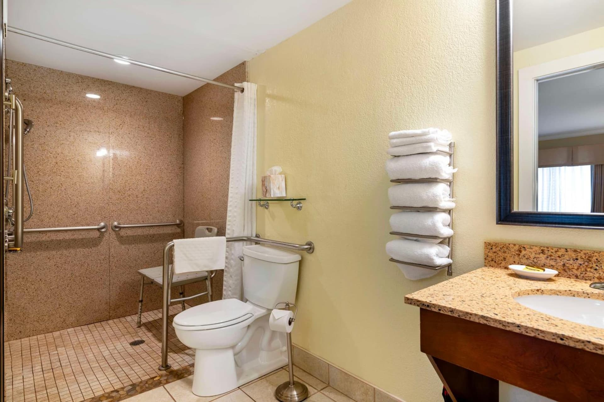 Best Western Plus Windjammer Inn & Conference Center gallery photo in Burlington, VT — image 46