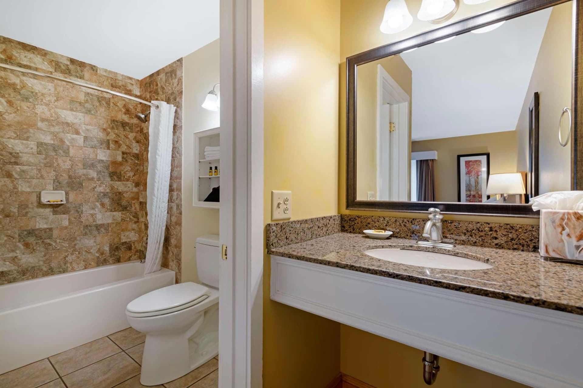 Best Western Plus Windjammer Inn & Conference Center gallery photo in Burlington, VT — image 72